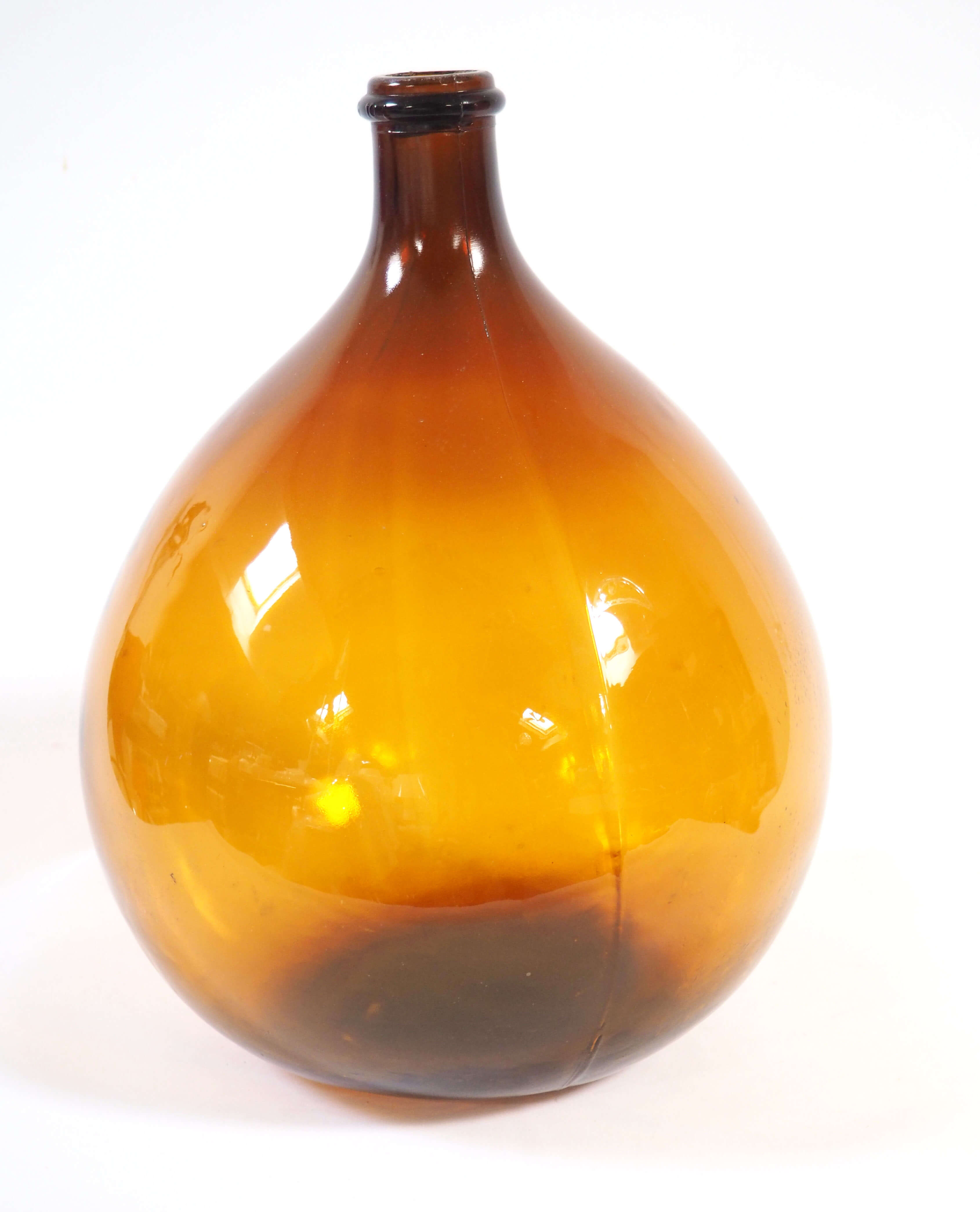 Demijohn amber