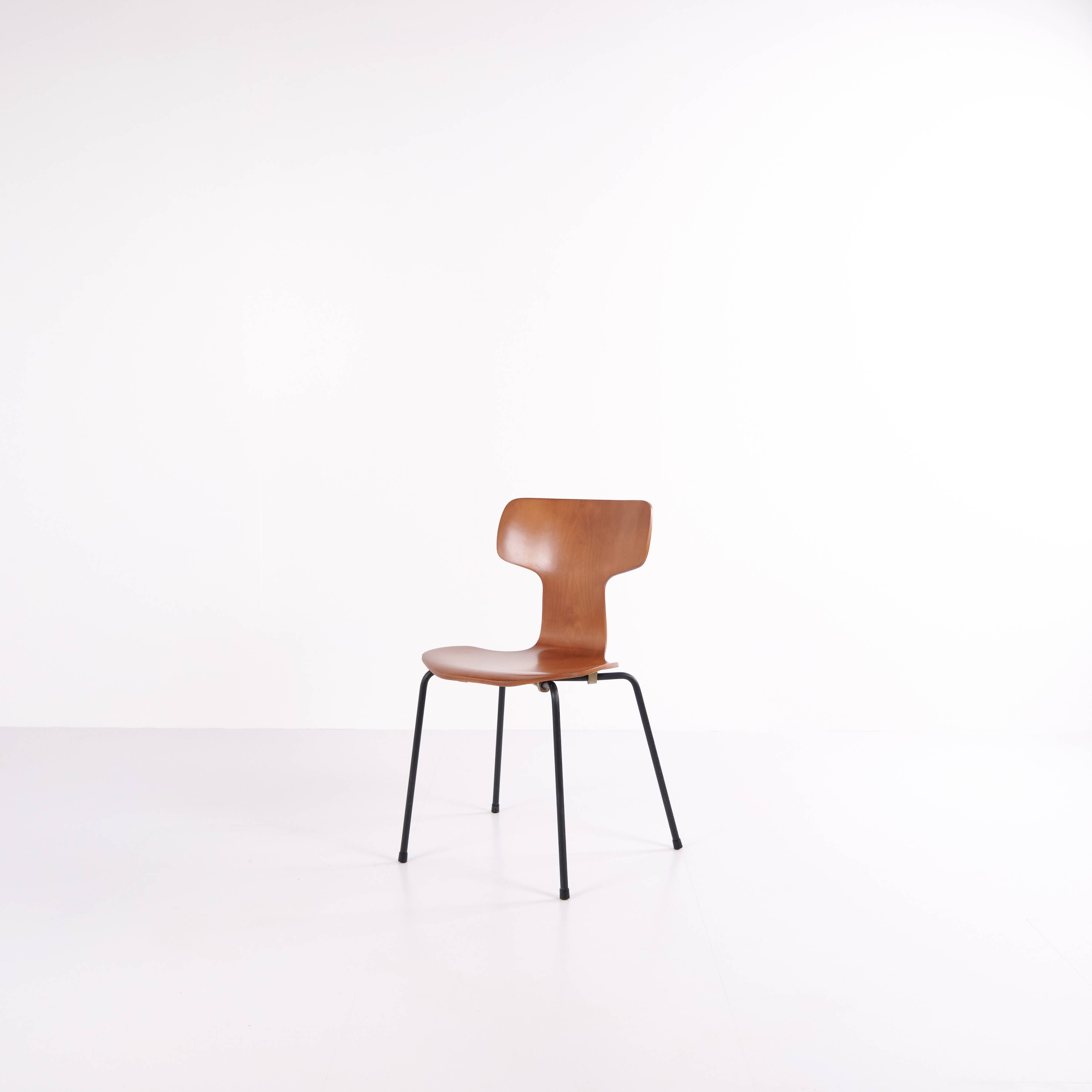 Set of 6 dining chairs – T-Chair / Hammer Chair – Model 3103 – Fritz Hansen