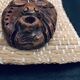 Masque cuba Tainos en terre cuite 13cm cubain ancien vintage sur tissage