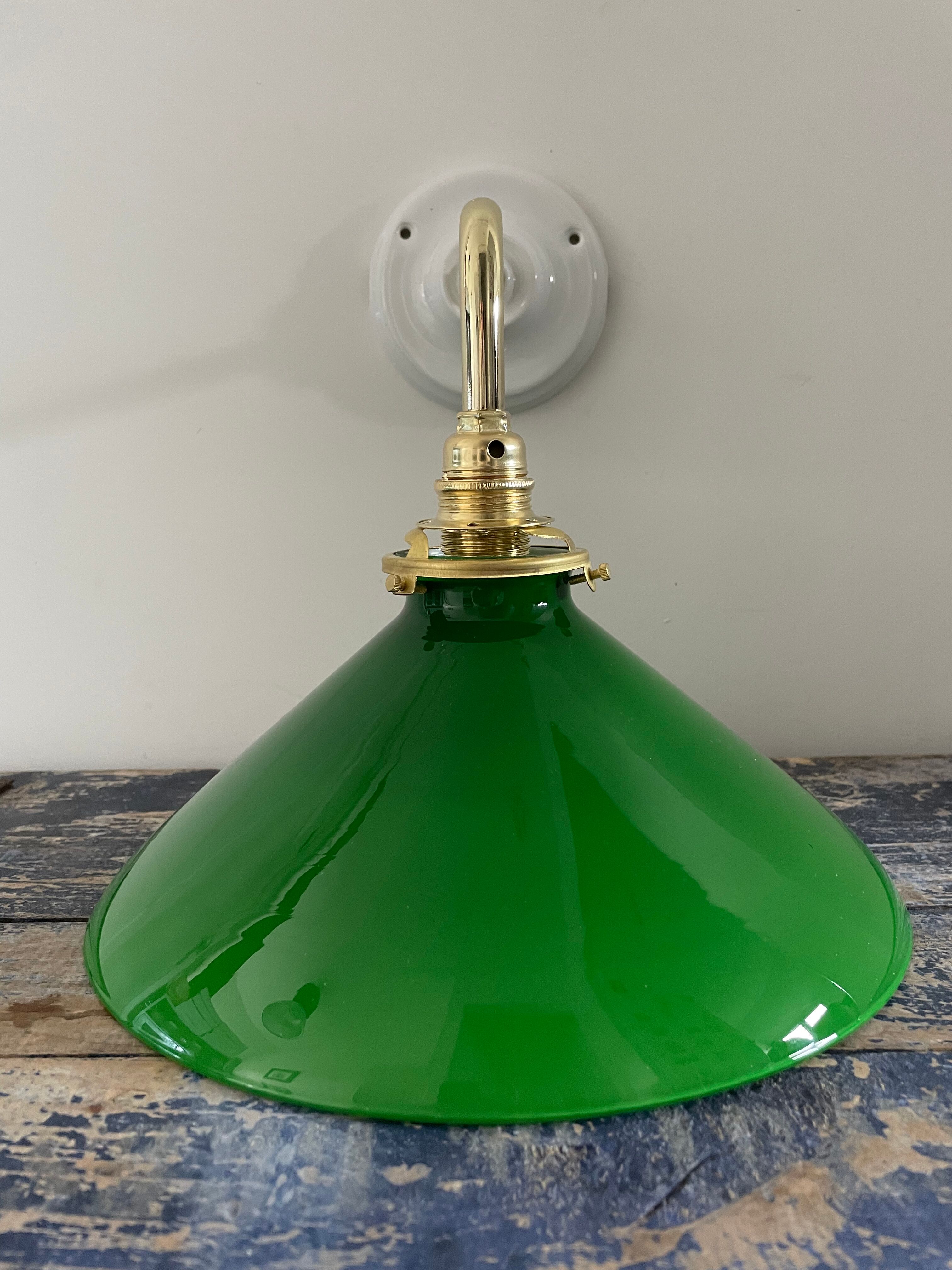 Wall lamp in green opaline and ceramic