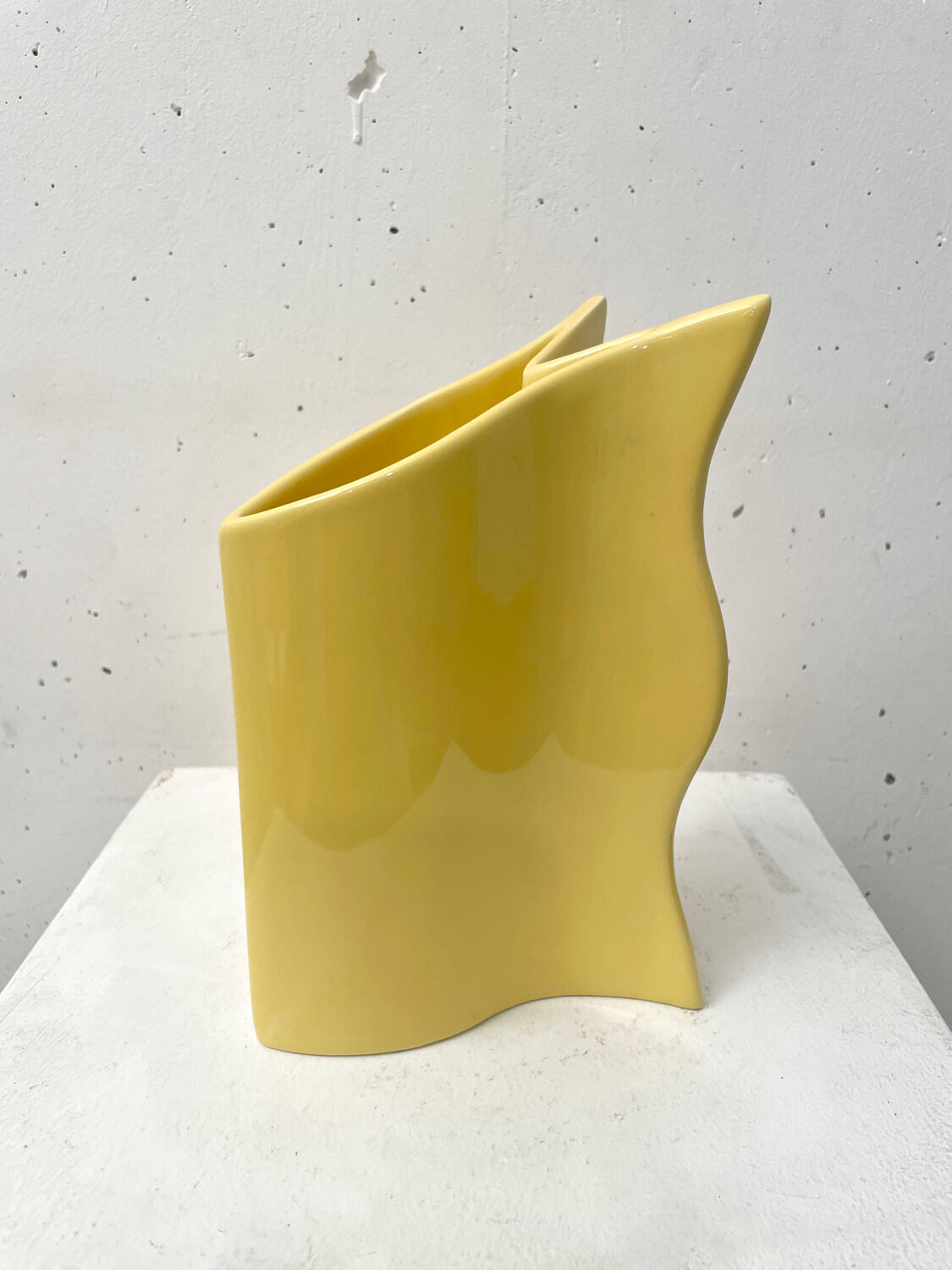 Asa vase 1980