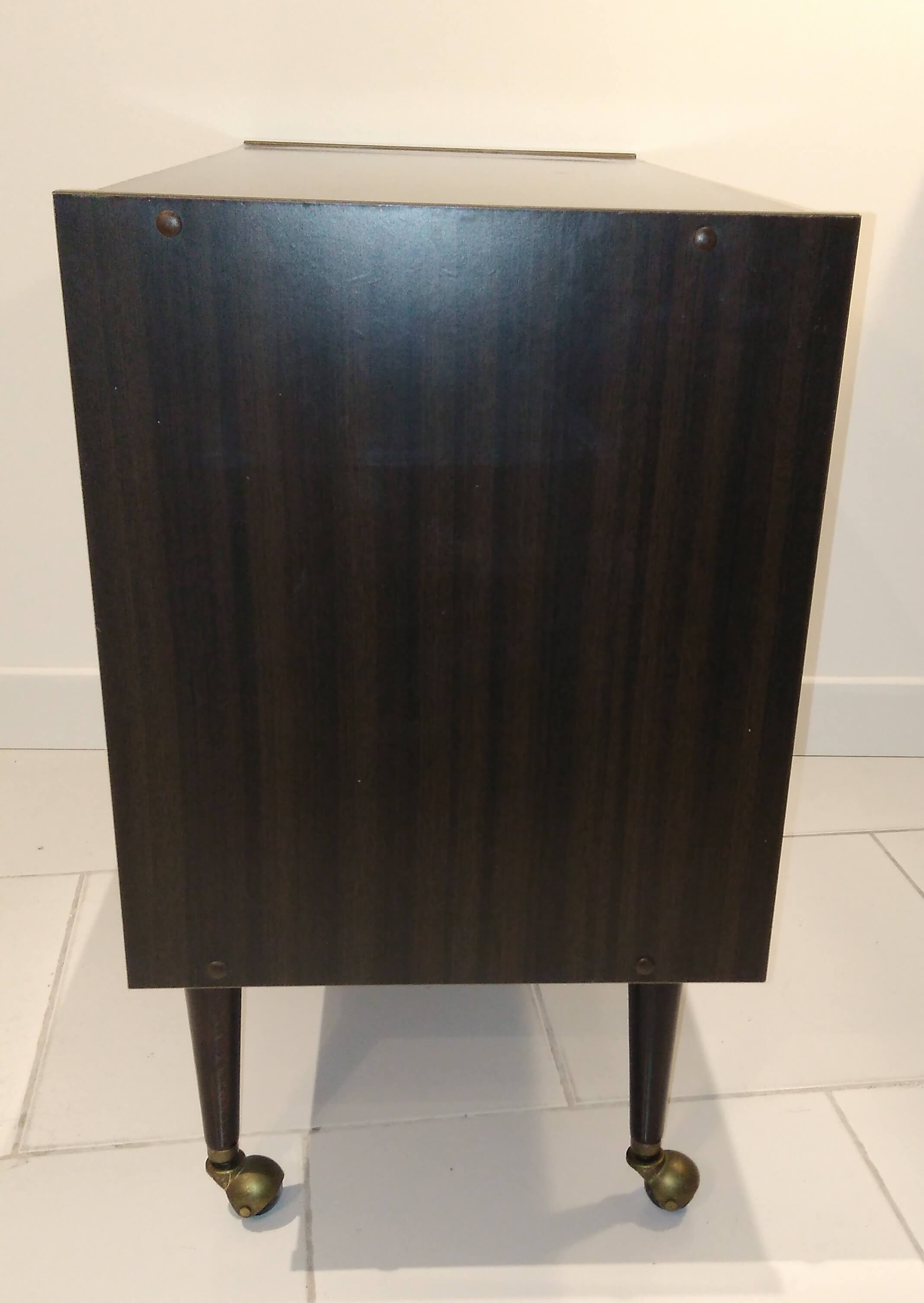 Furniture bar with wheels 70