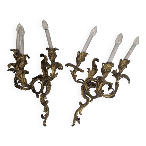 Grande Paire appliques de style Louis XV en bronze doré — Beyit