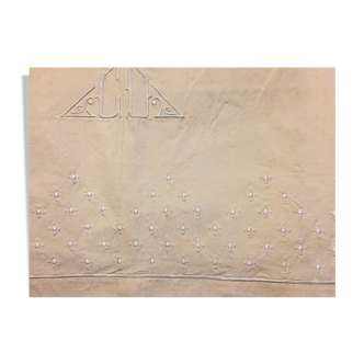 Drap début XX ème siècle  2 m 80 x 3 m 50  avec monogramme et broderies