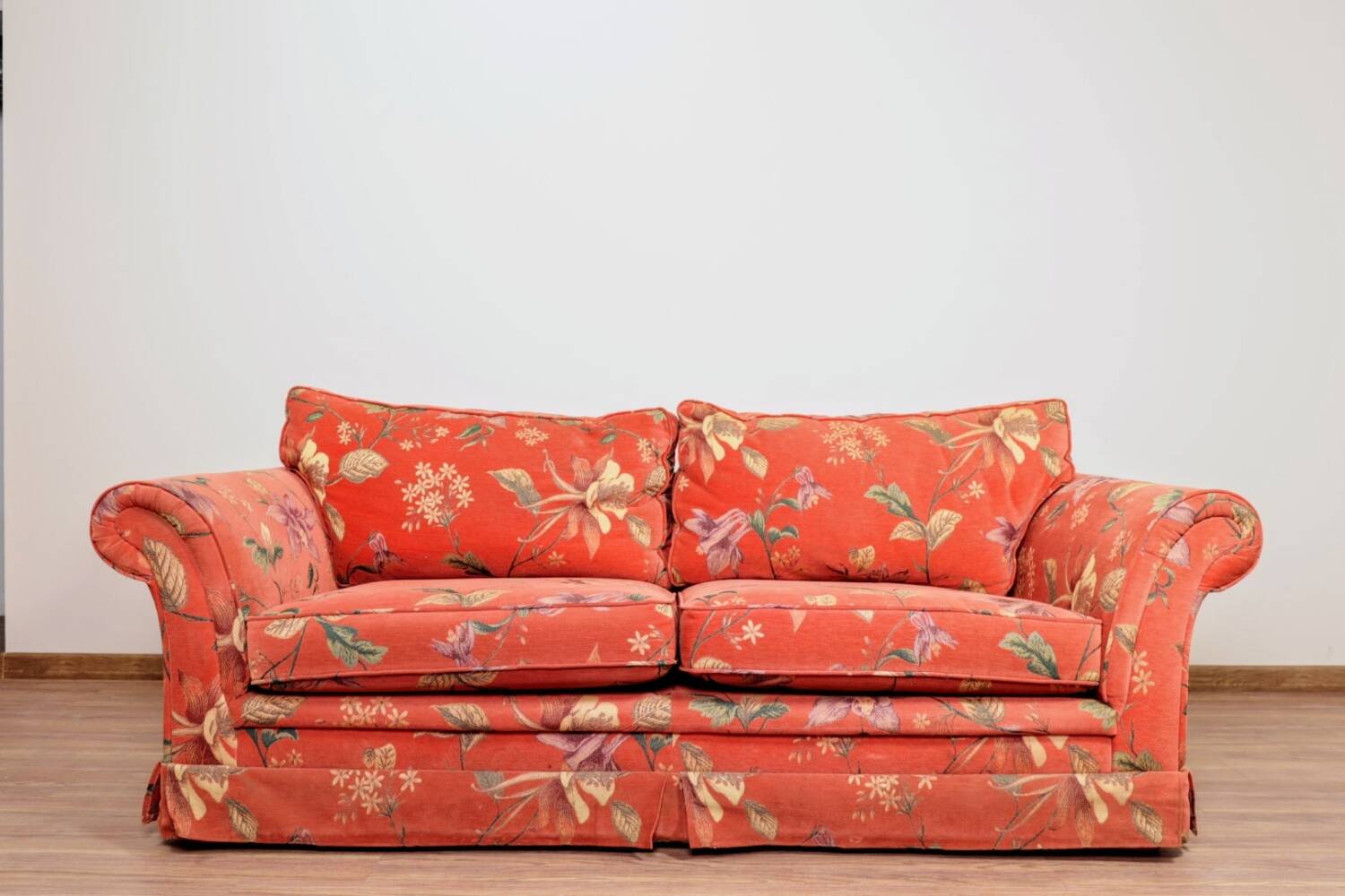 Vintage sofa bohemian style Terracotta flowers