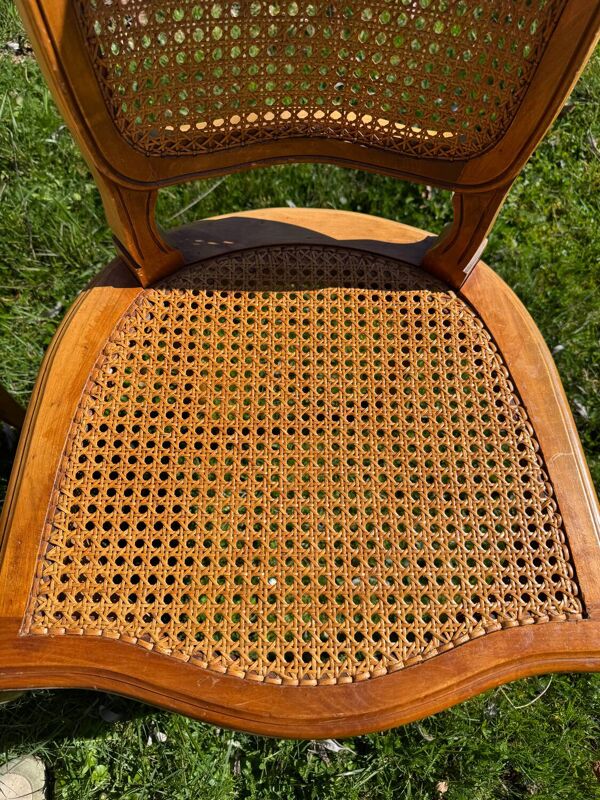 4 chaises cannées en merisier – Style Louis XV