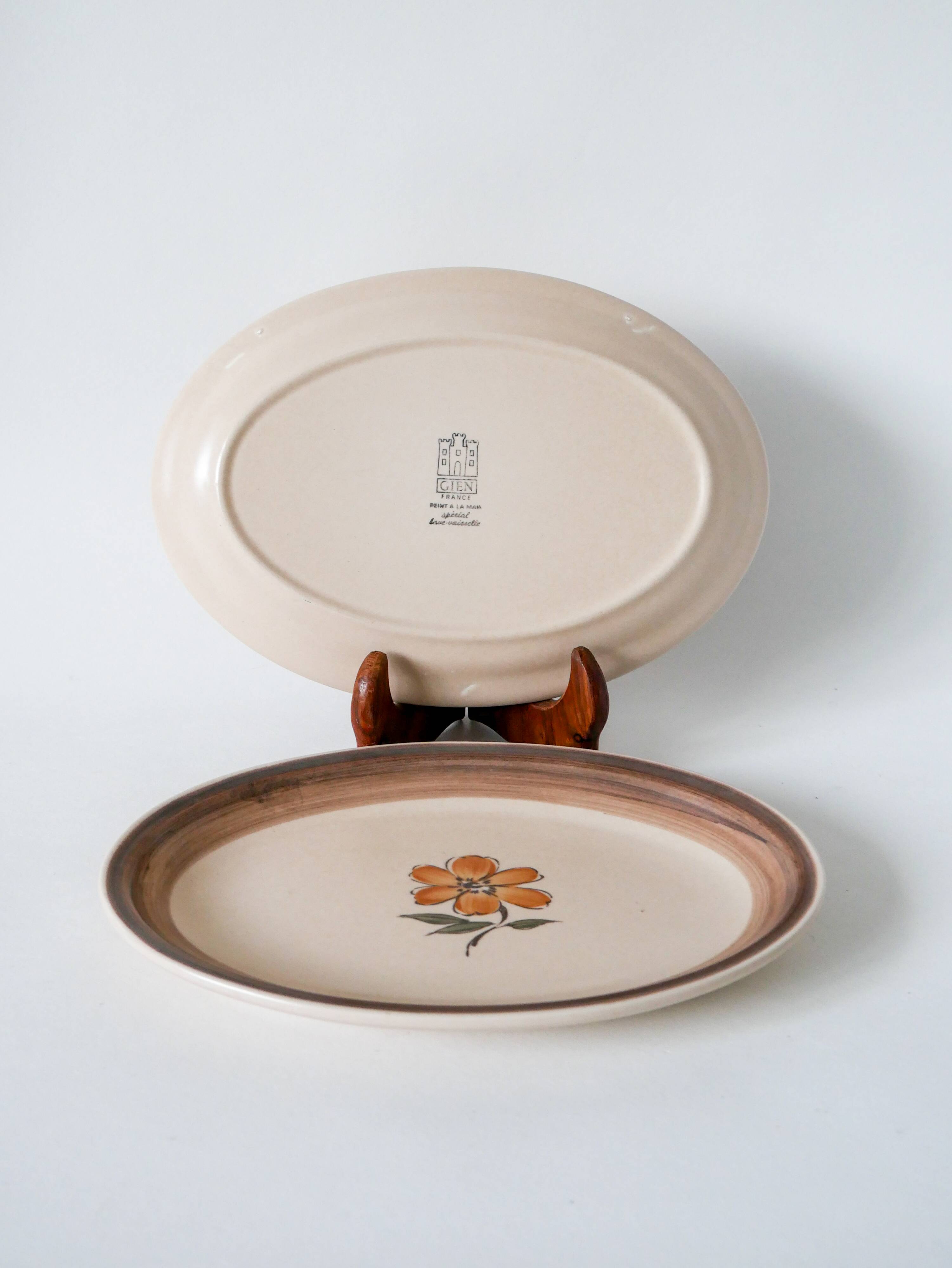 Duo of Gien sandstone bowls with flowers 1970