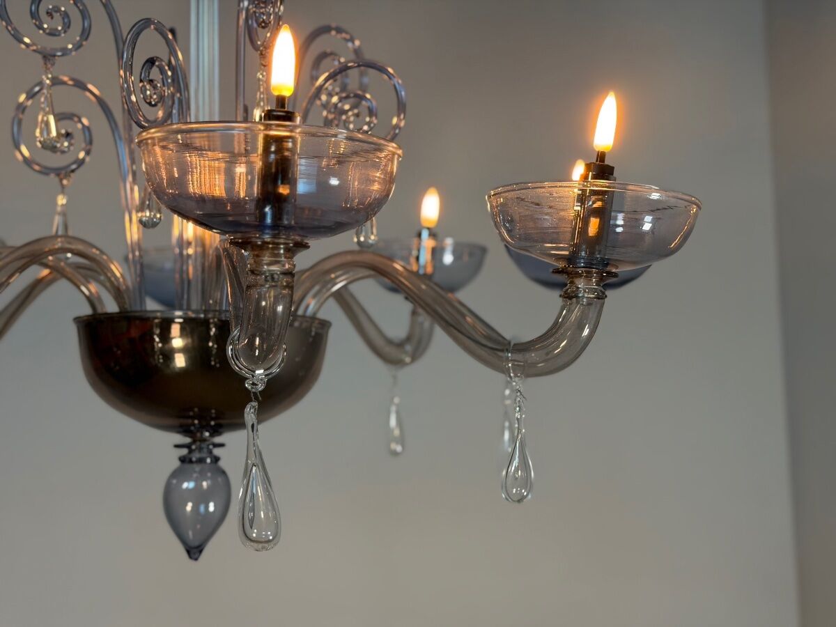 Venetian chandelier in two-tone grey/blue Murano glass with gilding, circa 1990.