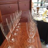 Service of 12 Baccarat champagne flutes.