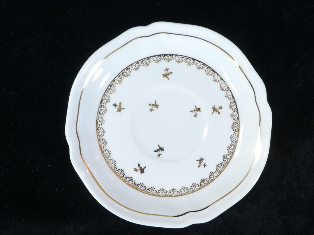 Coffee service in white and gold porcelain Limoges France