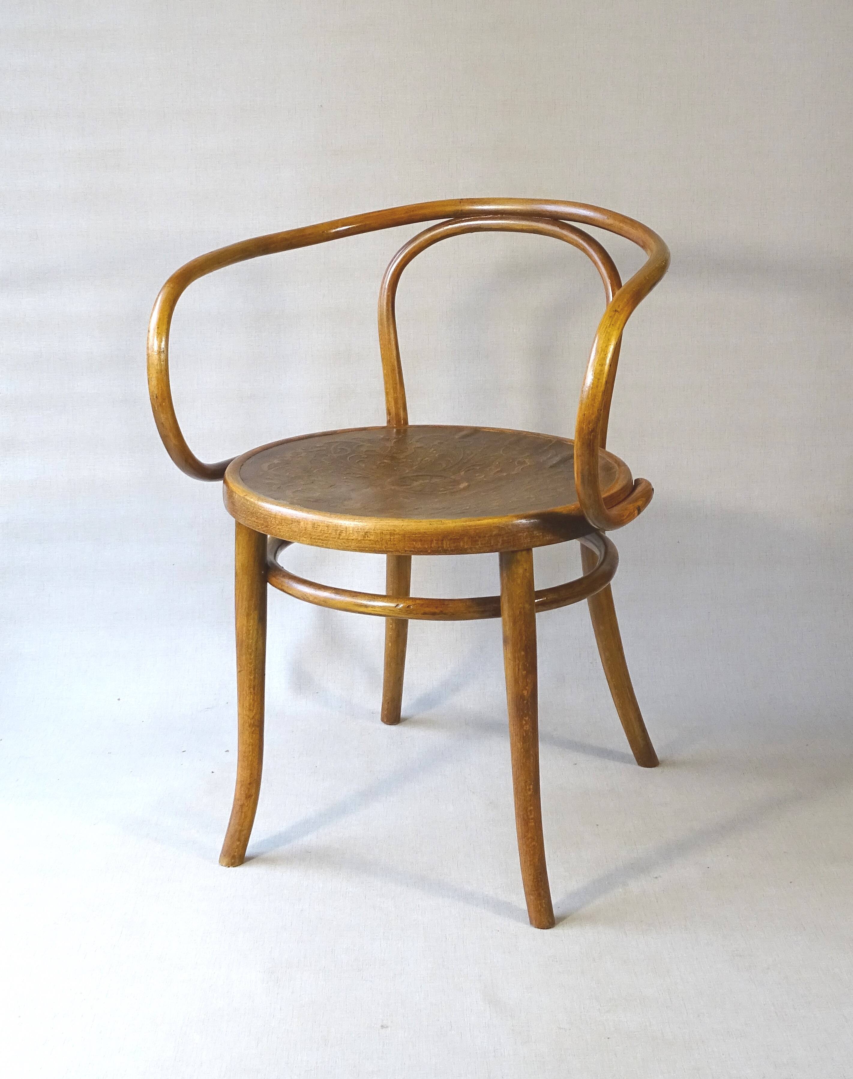 Fauteuil B9 Le Corbusier par Thonet 1925