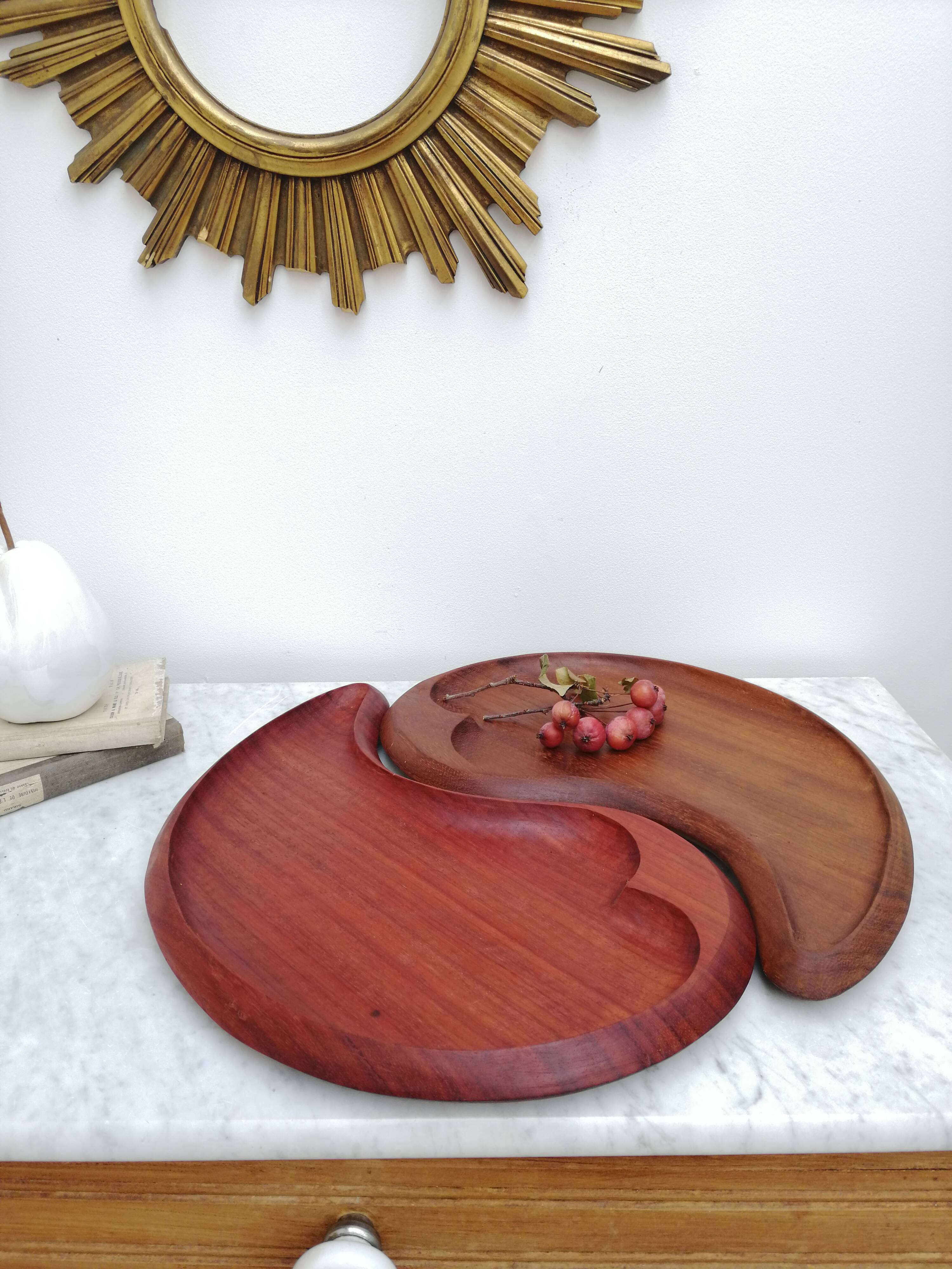 Tray Yon Yang in teak and padouk