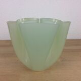 Vase mouchoir Guzzini plexiglas vert années 70