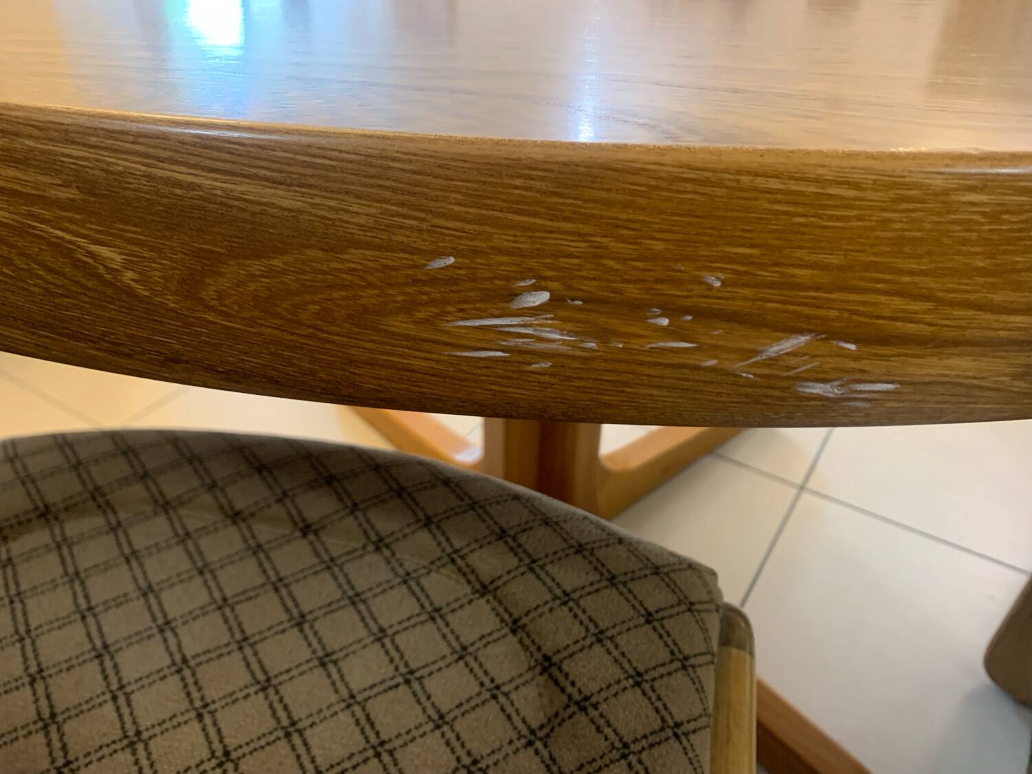 Baumann table and chairs