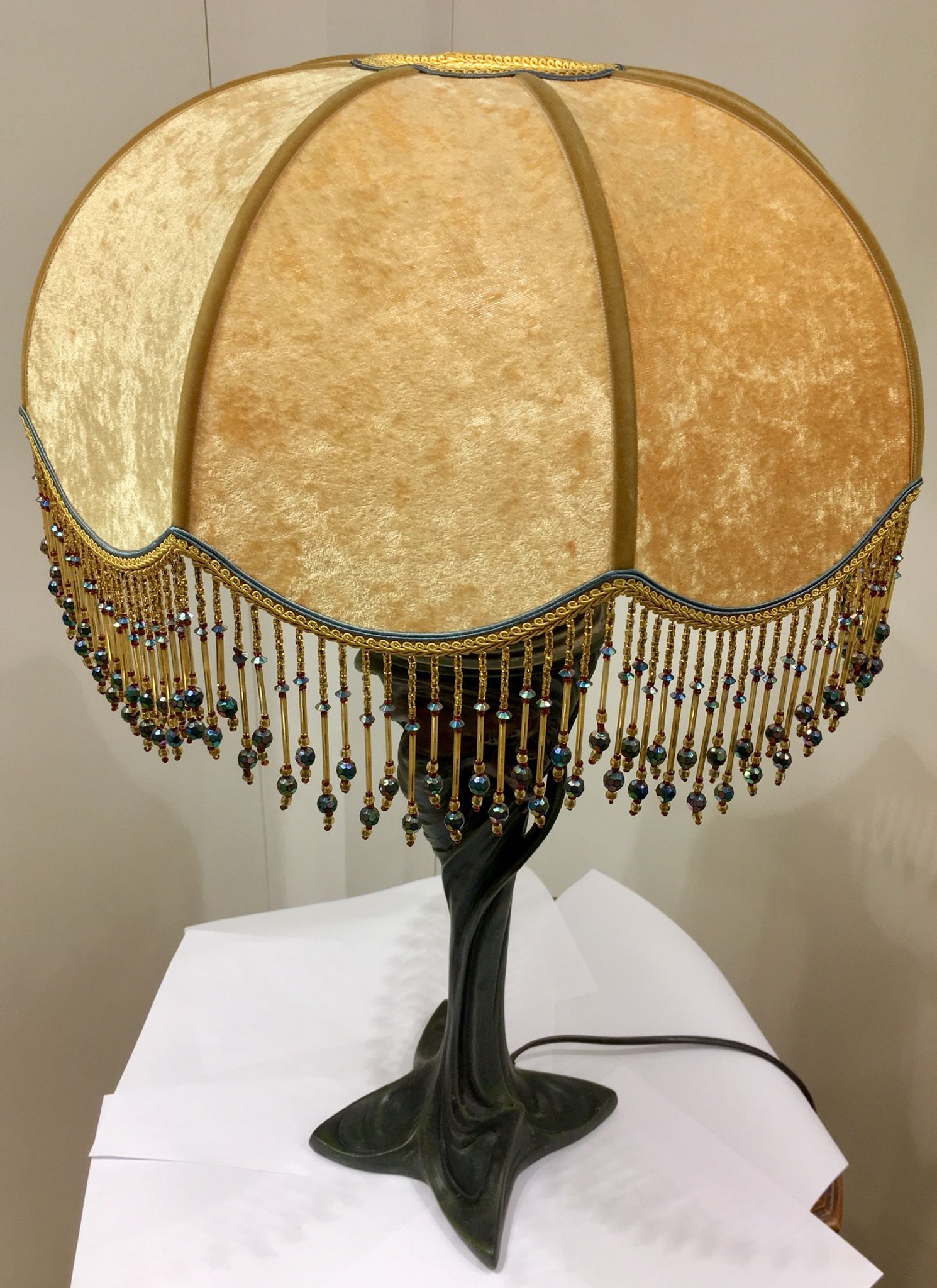 Art nouveau lamp