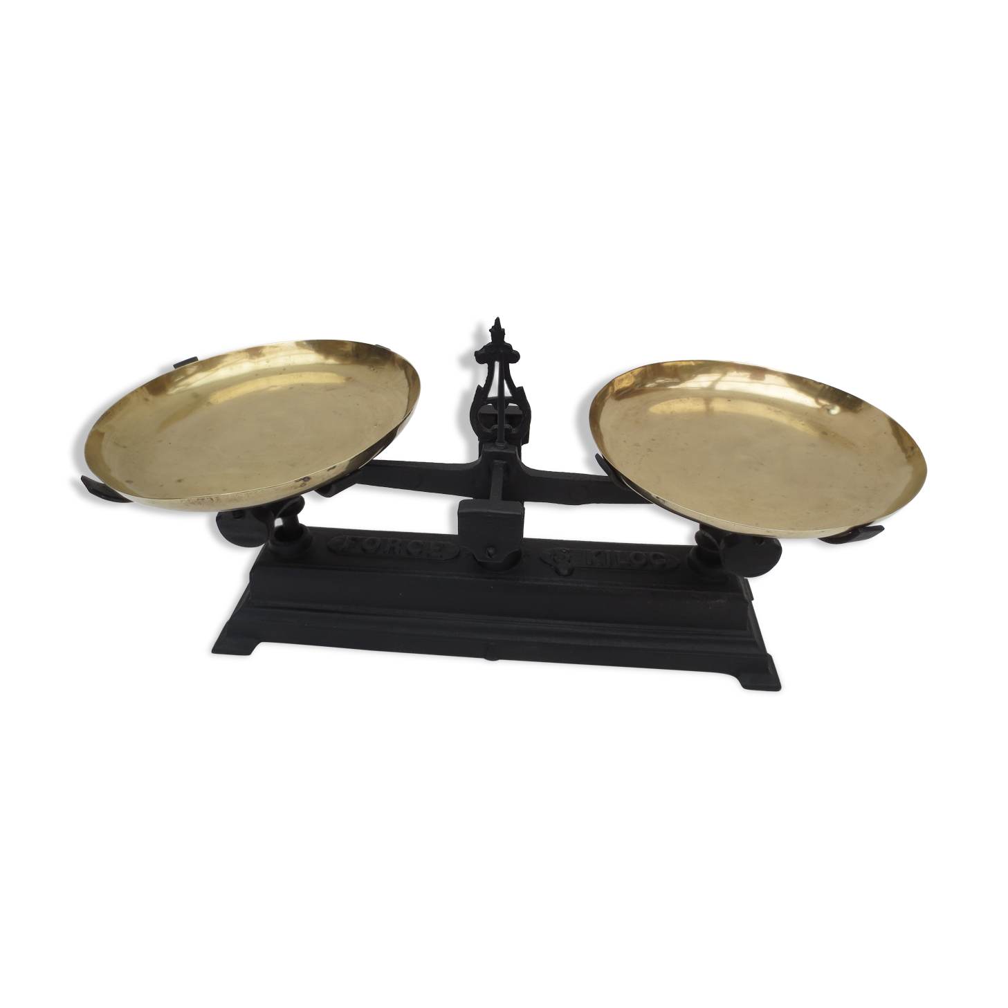 Balance roberval complète en fonte de couleur noire , force  5kg