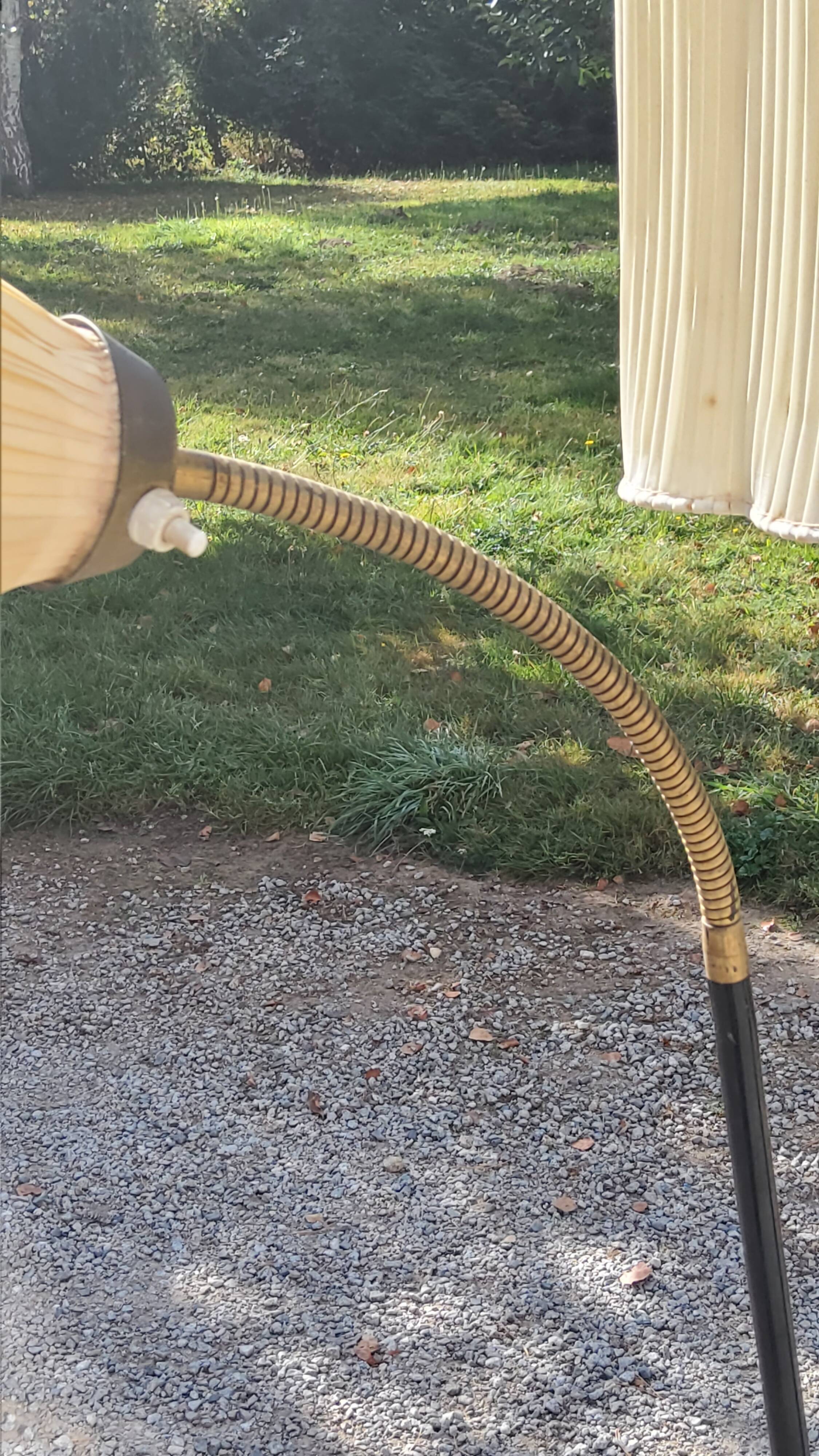 Vintage floor lamp from the 50s in metal and brass 4 flexible lights with tripod base