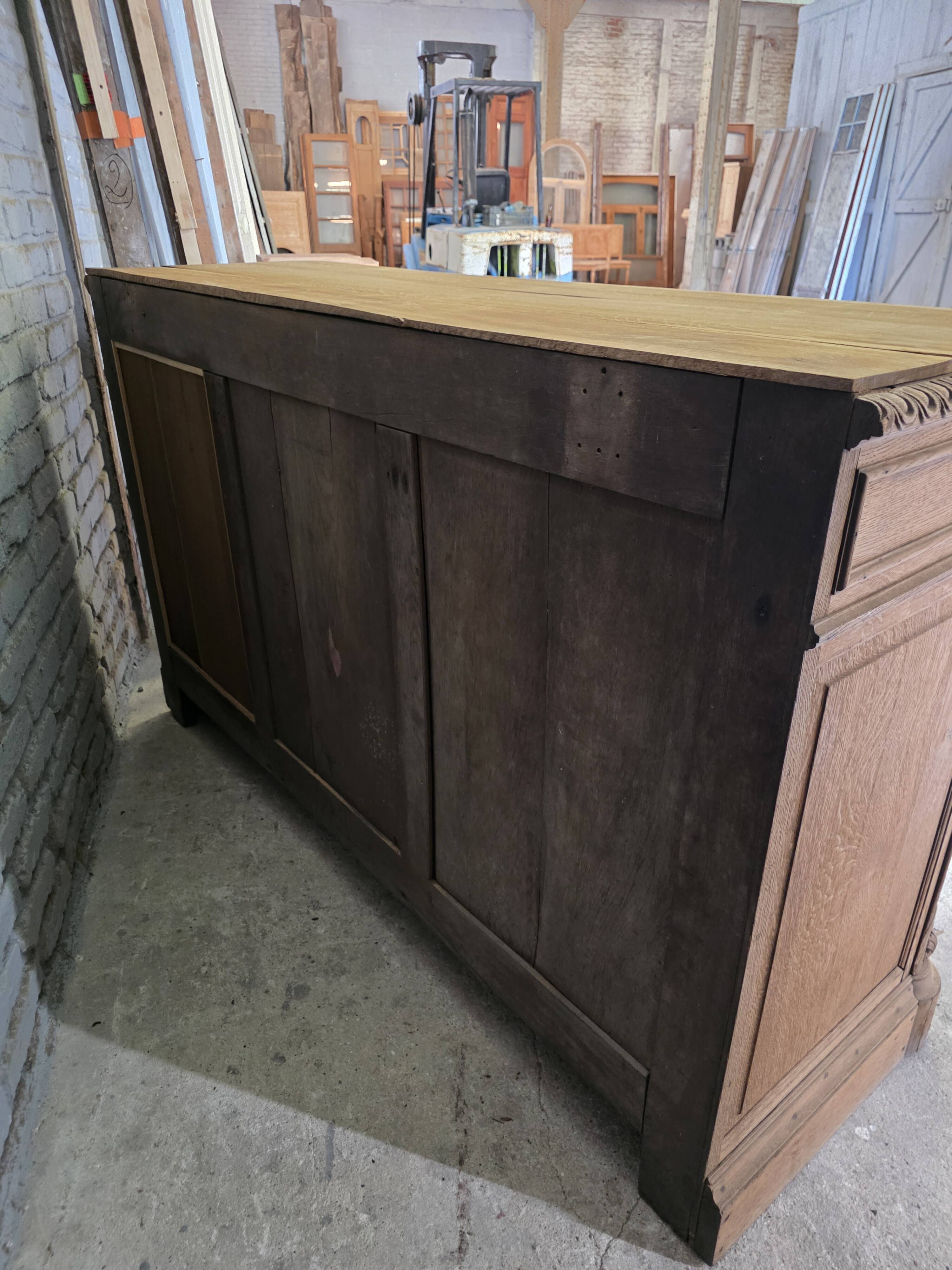 Buffet bas en chêne du XIXème