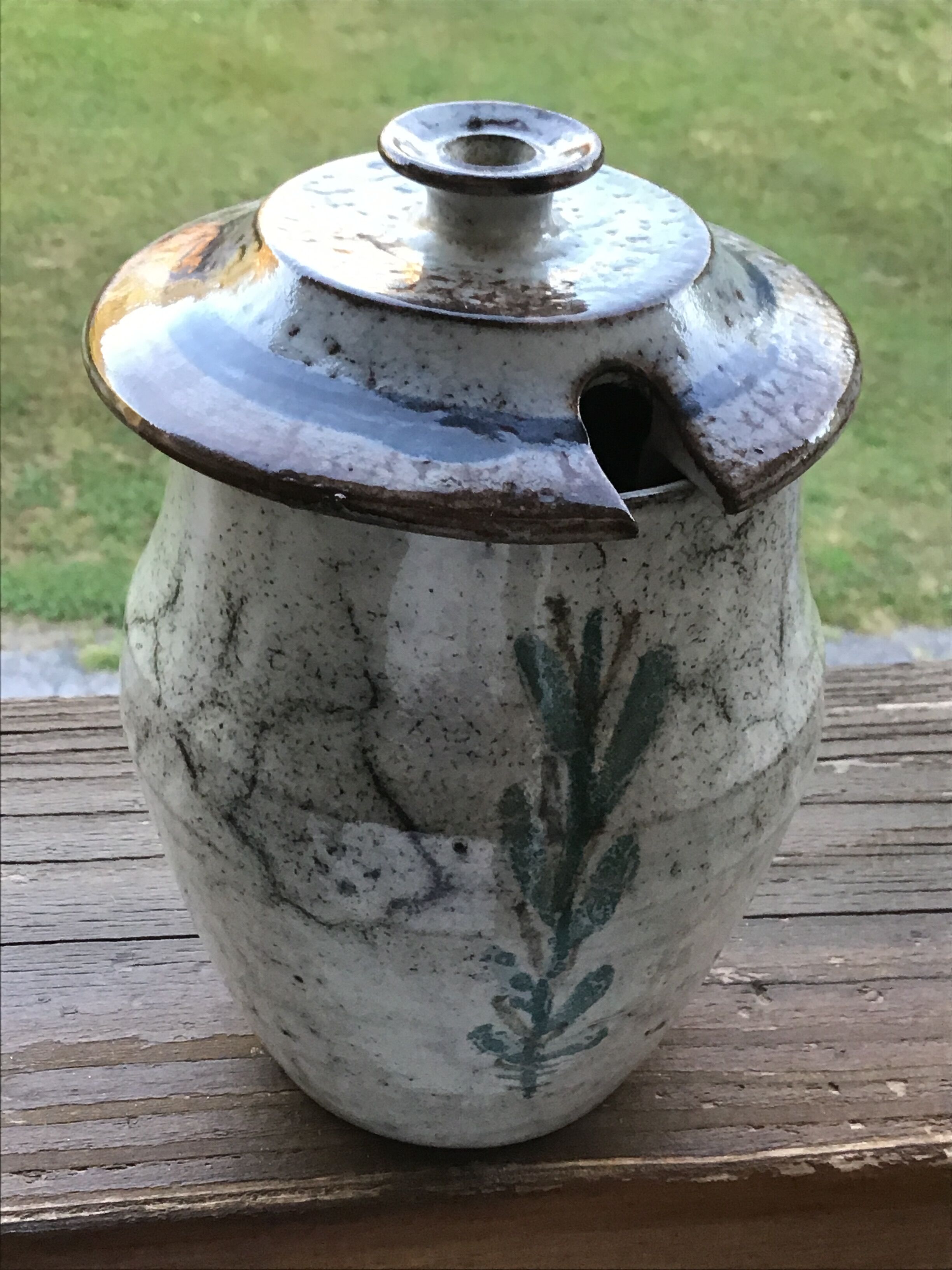 Olive pot