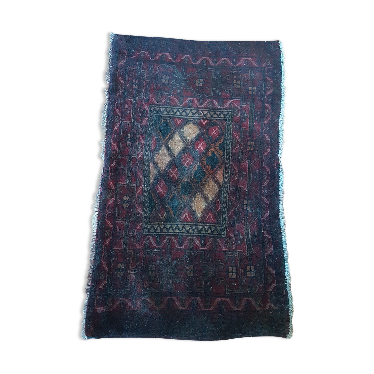 Iranian carpet - 104x82cm