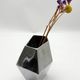 Vase "Prisme" en fonte d’aluminium, années 1980