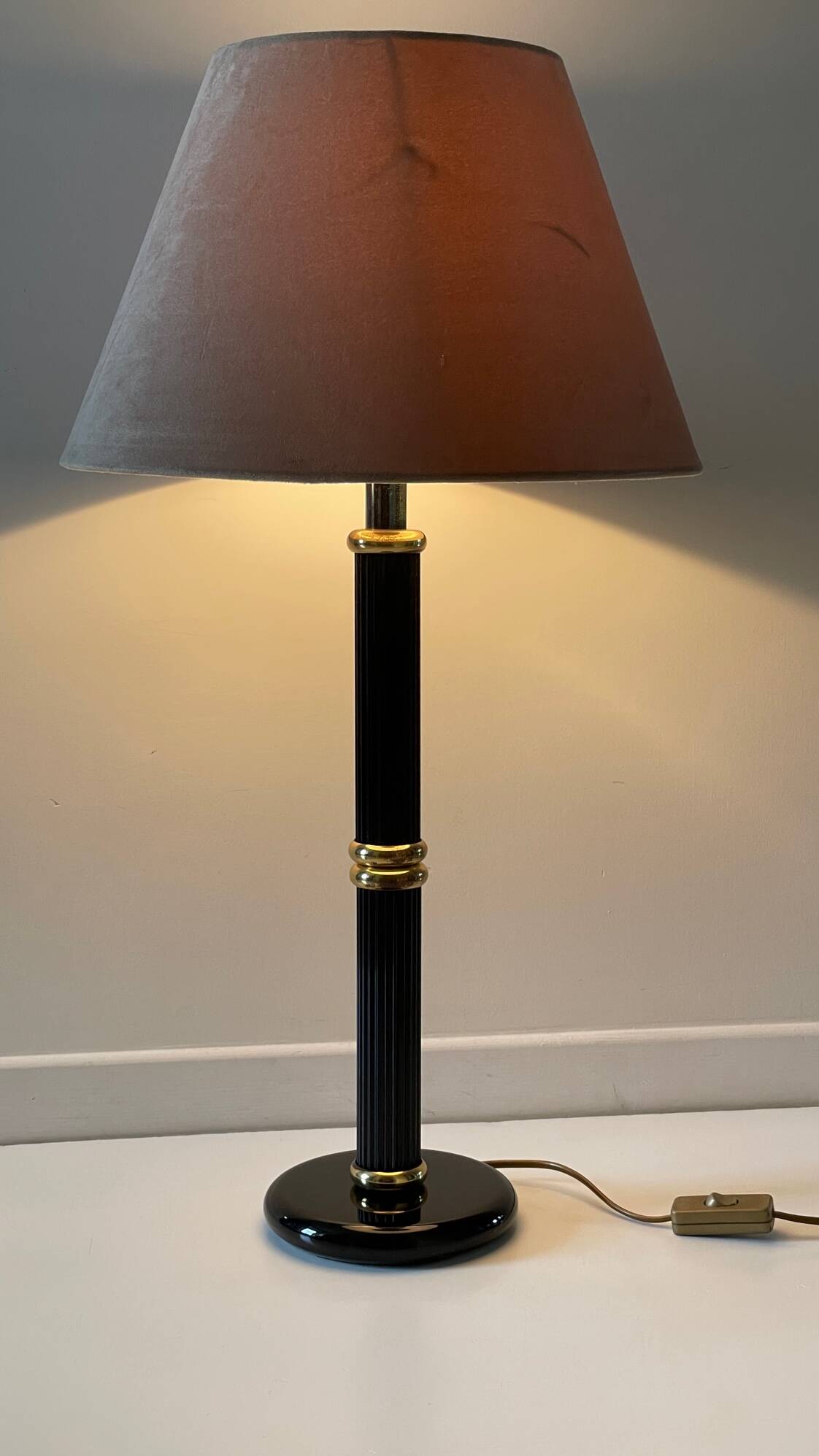 Lampe colonne par le dauphin