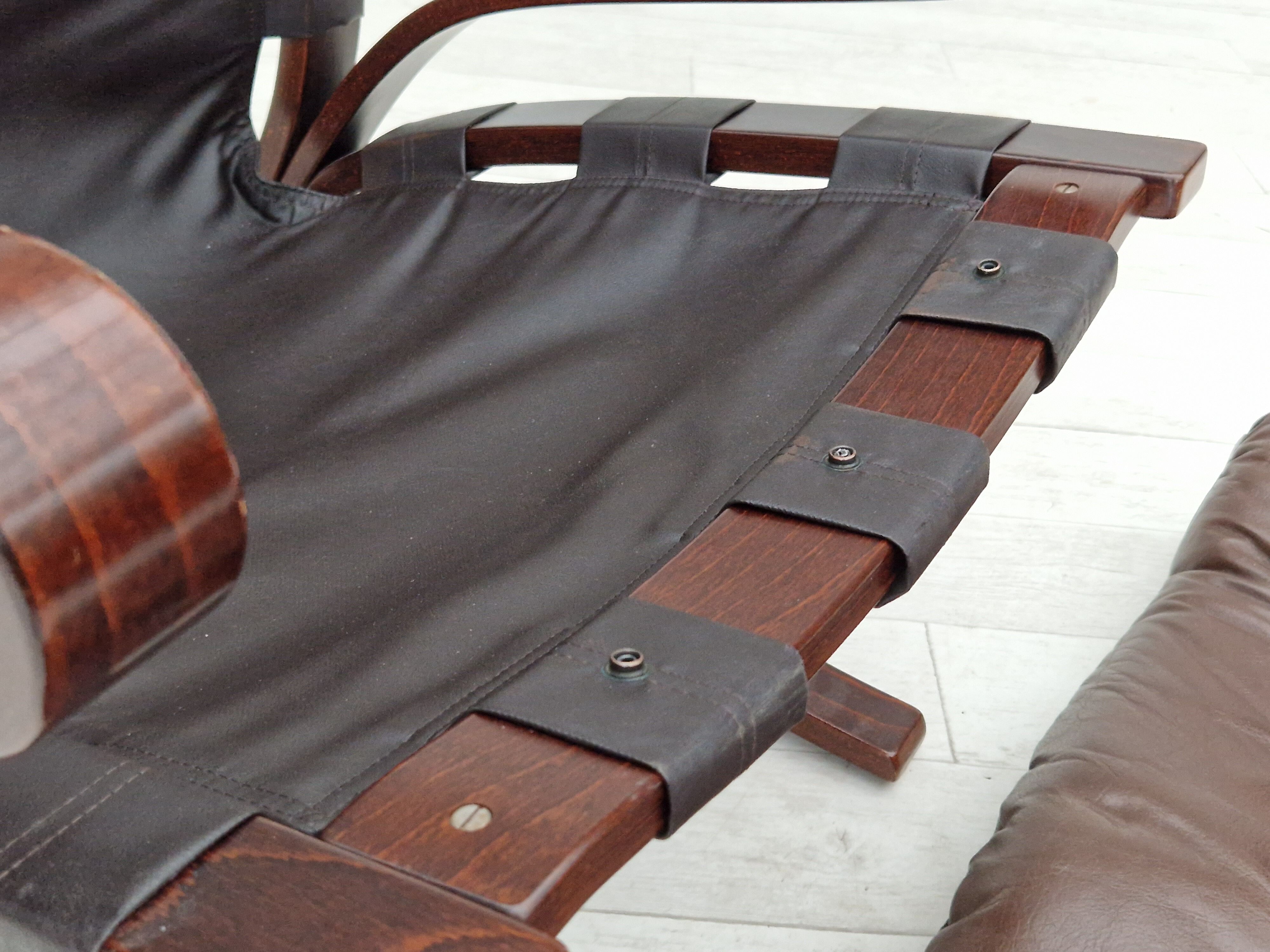 1970s, Norwegian design, Lounge chair model "Kengu" by Erde and Nordahl Solheim for Rybo Rykken