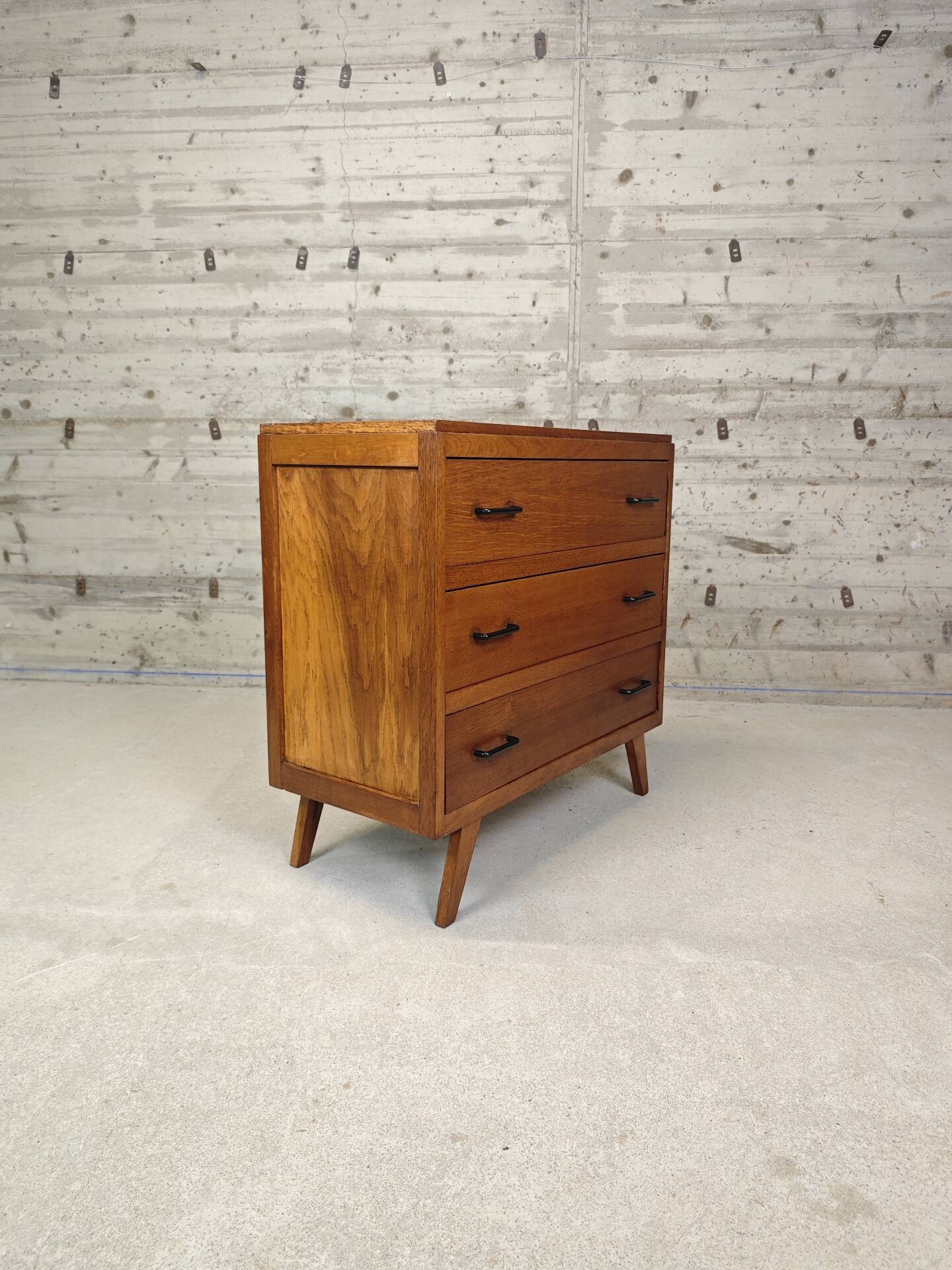 Vintage chest of drawers