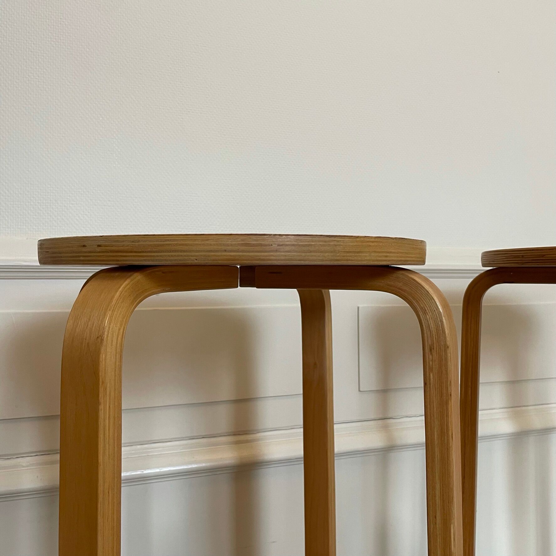Set 2 high stools