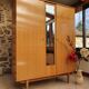 Armoire vintage