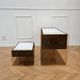 Commode / coiffeuse et chevet en plexiglass