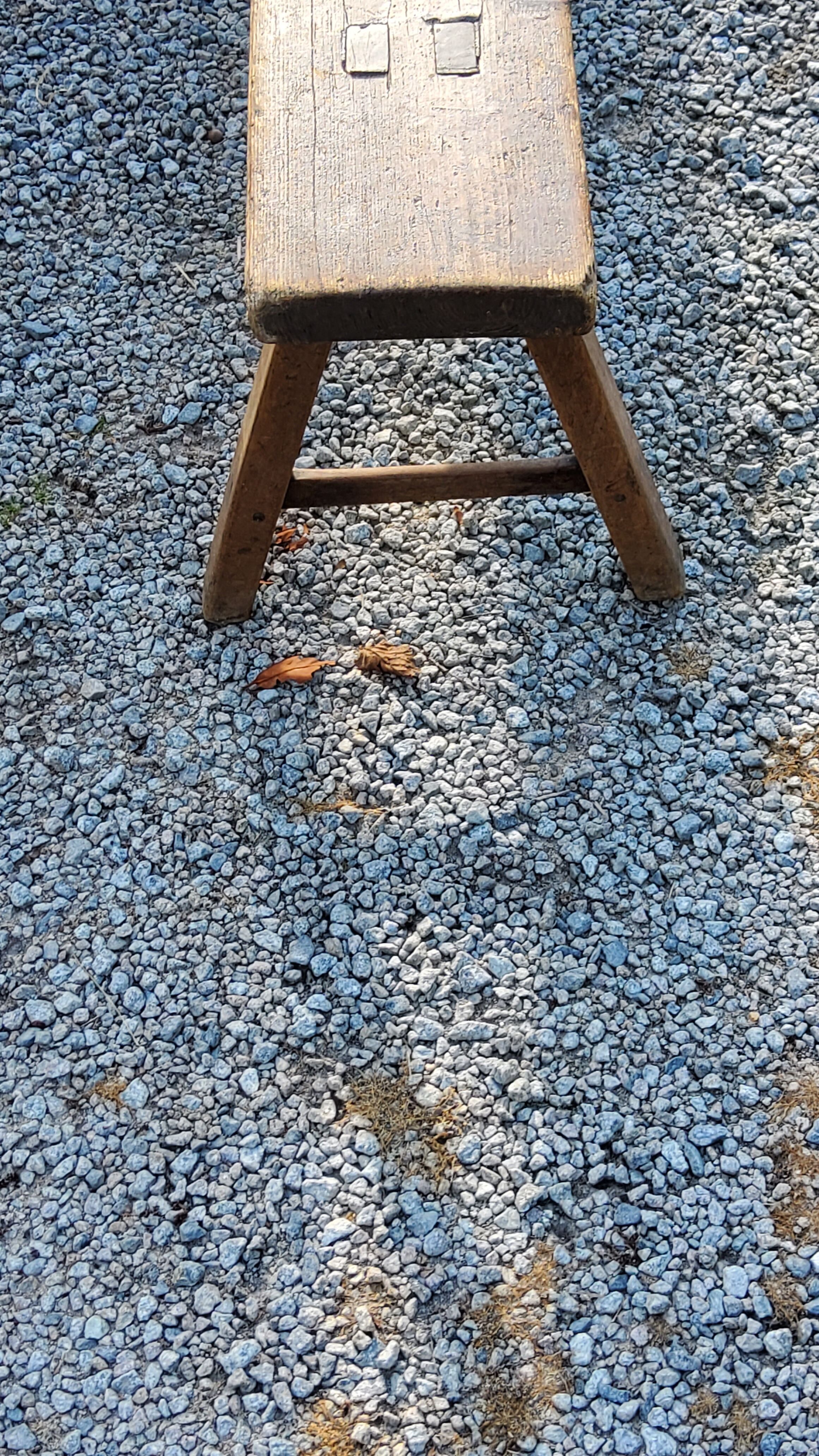 Farm table nineteenth century feet spindles 251cm and its 2 benches