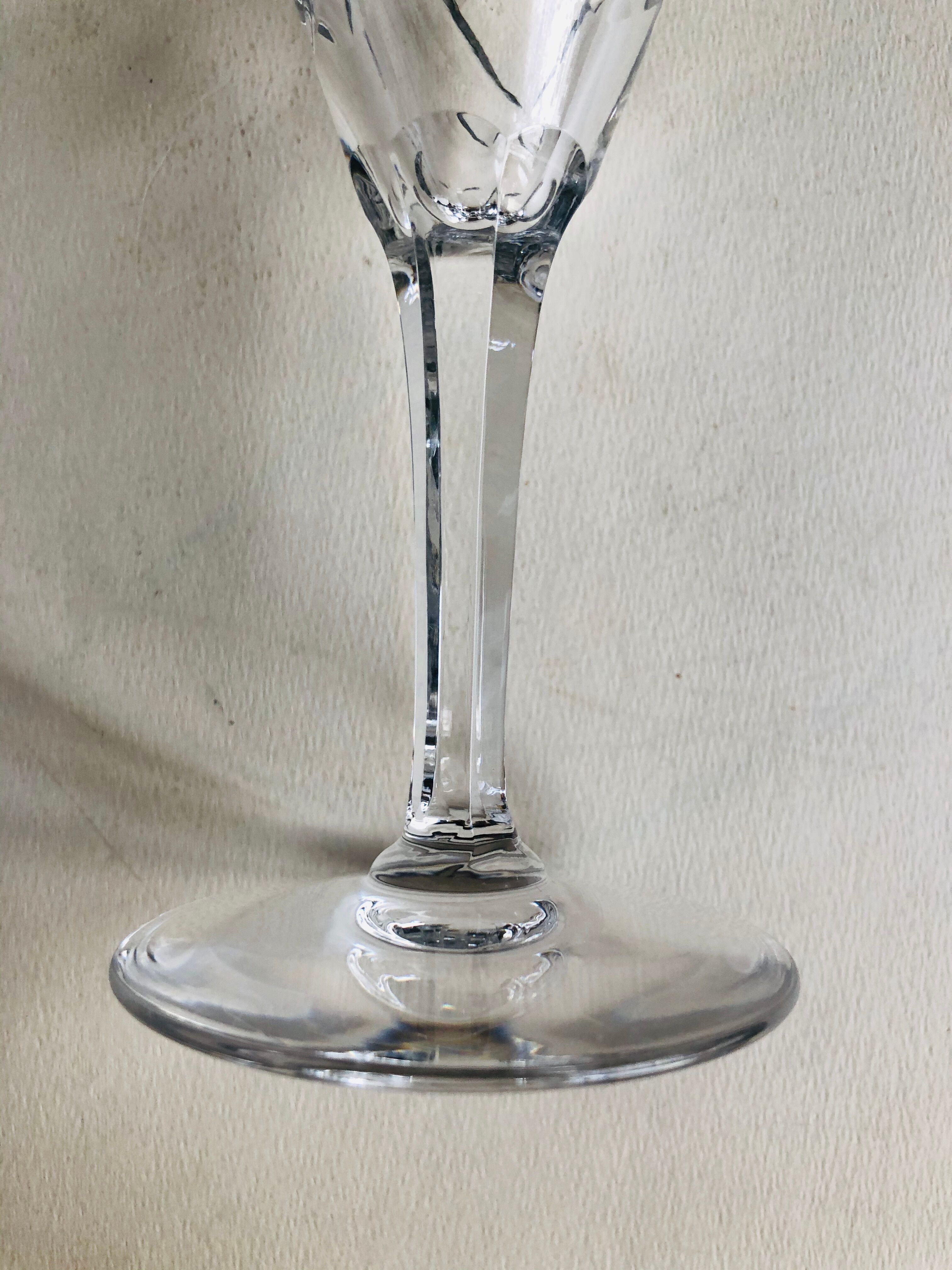6 Champagne flutes in cut crystal of Saint Louis chantilly model