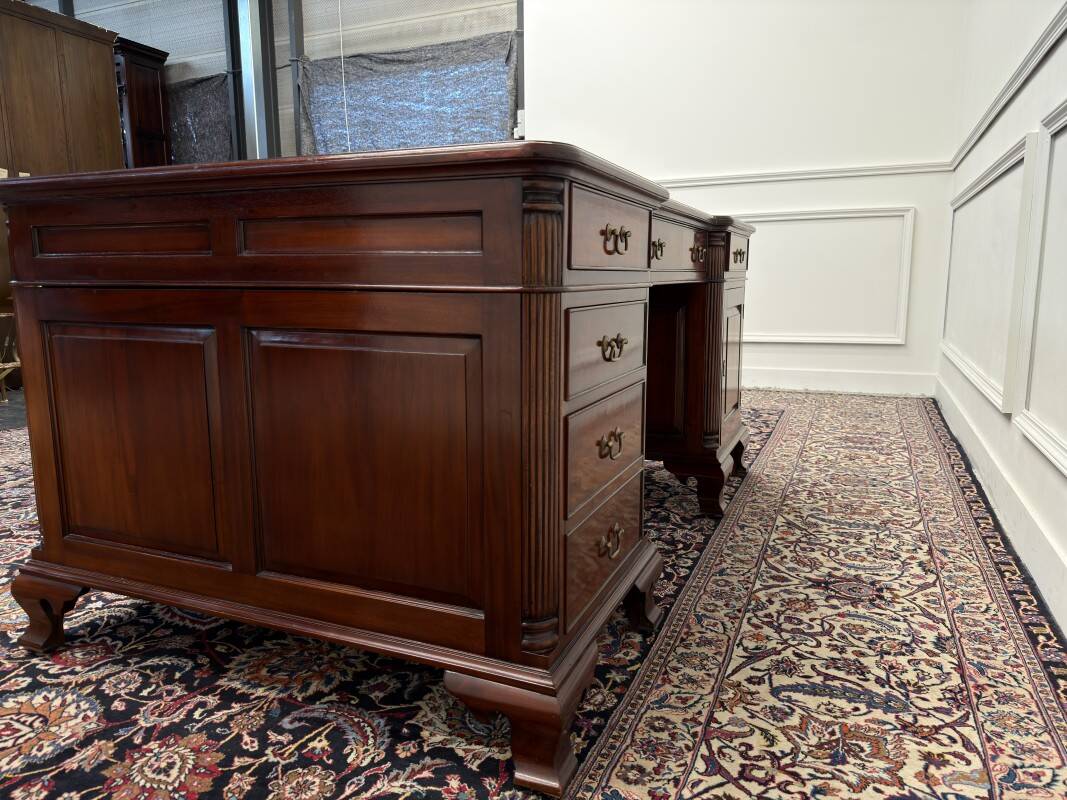 Classic English Chesterfield Partnerdesk Desk