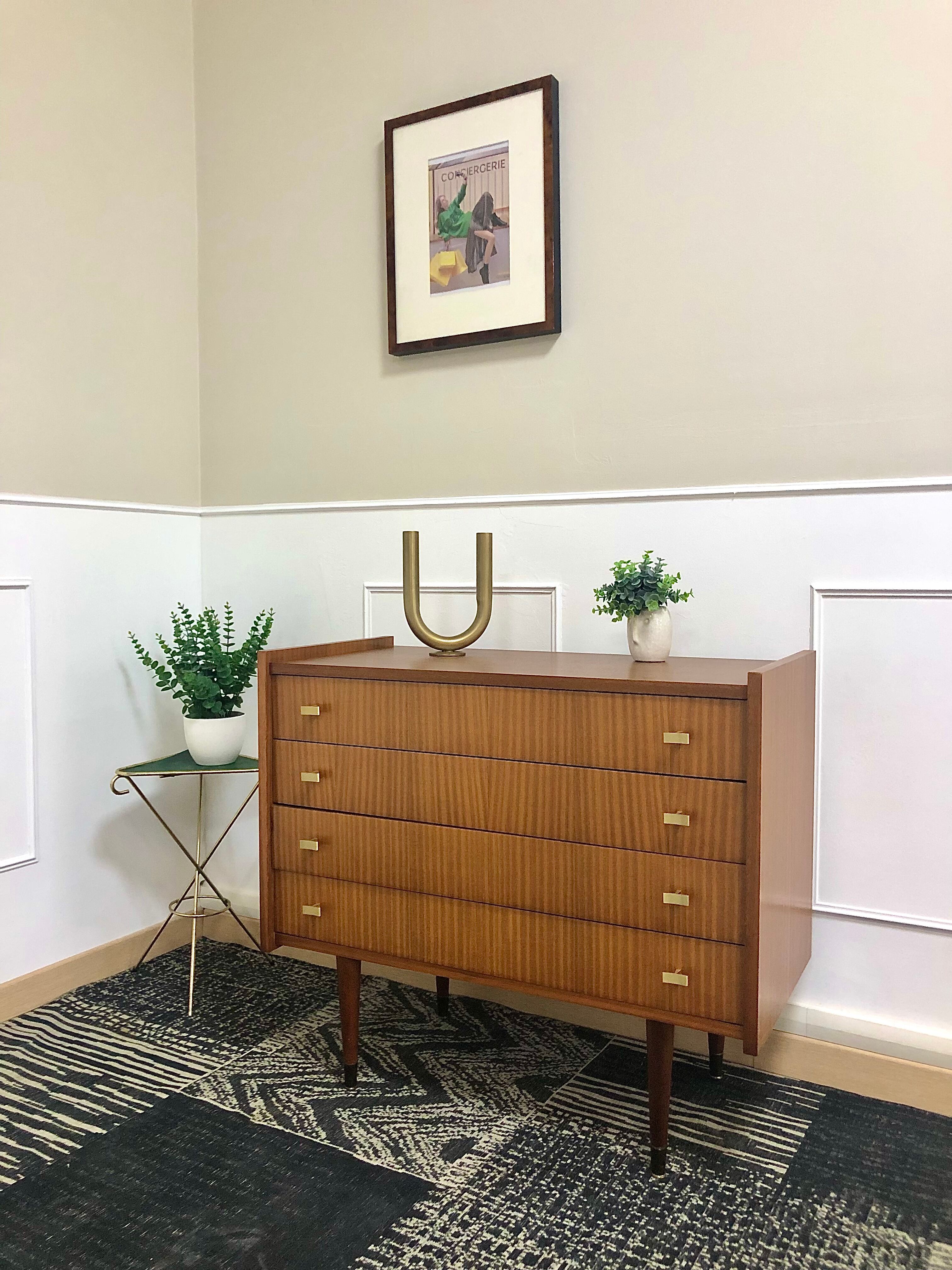 Vintage chest of drawers spindle feet