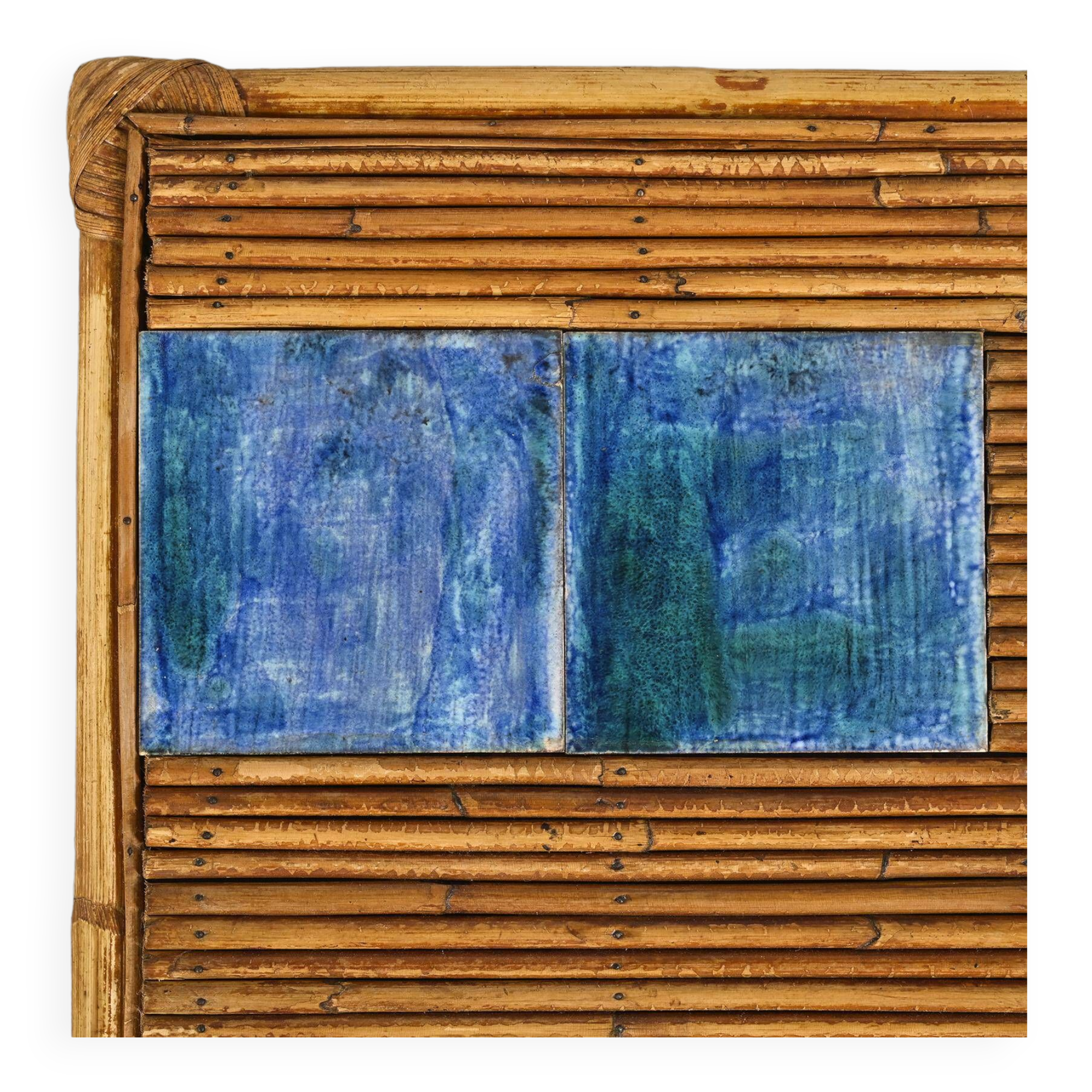 Table basse à carreaux de céramique bleus par Robert et Jean Cloutier