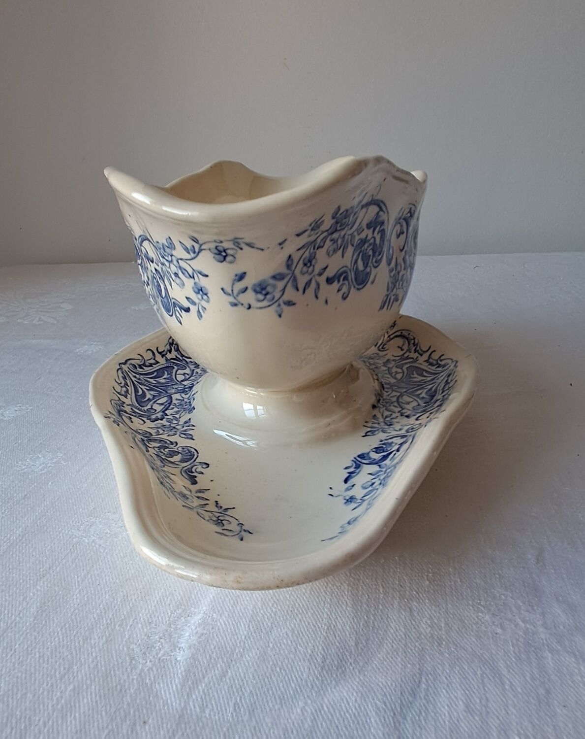 Saucière modèle Aramis de Longchamp. Terre de fer bleu