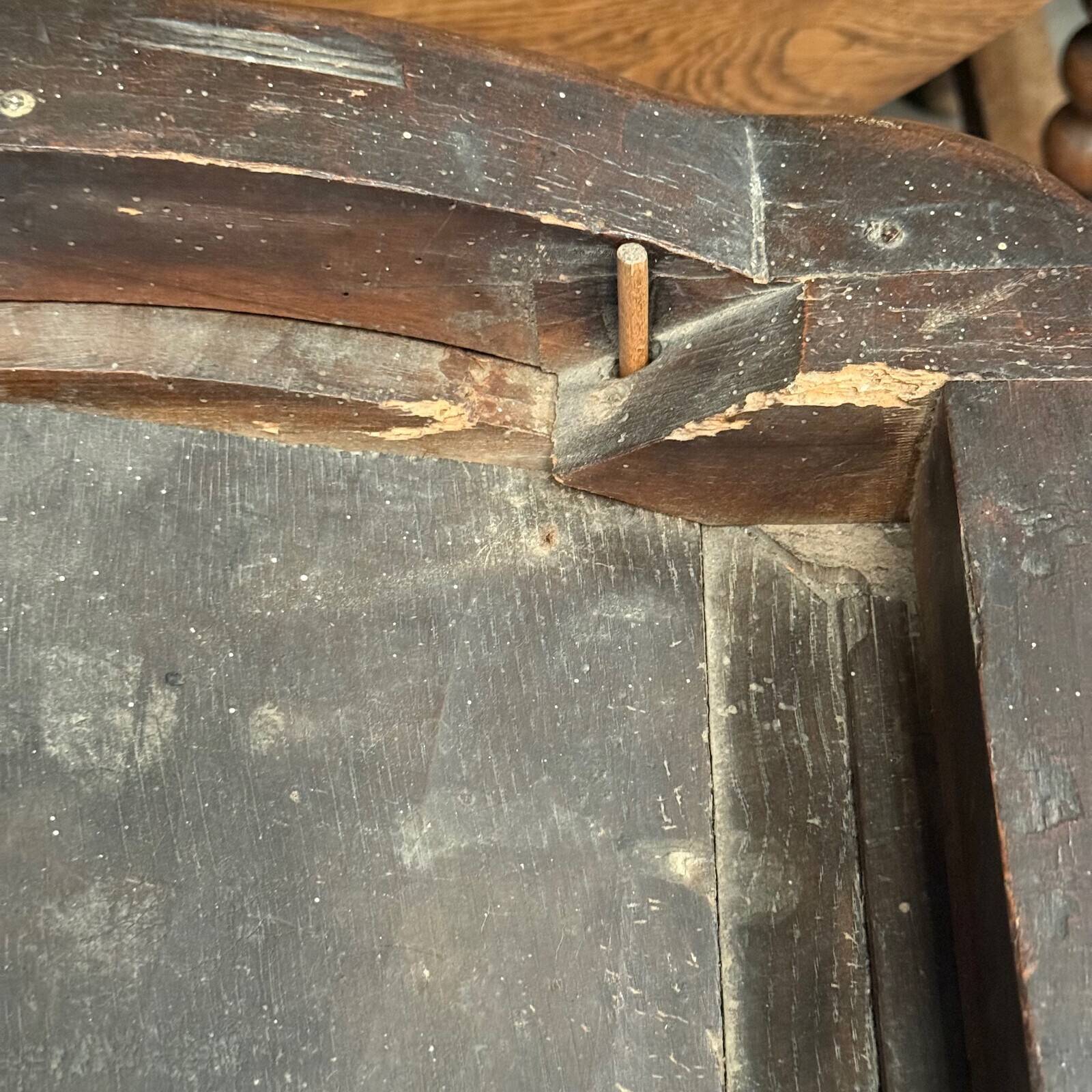 Small Louis XV mahogany display case with periwinkle legs