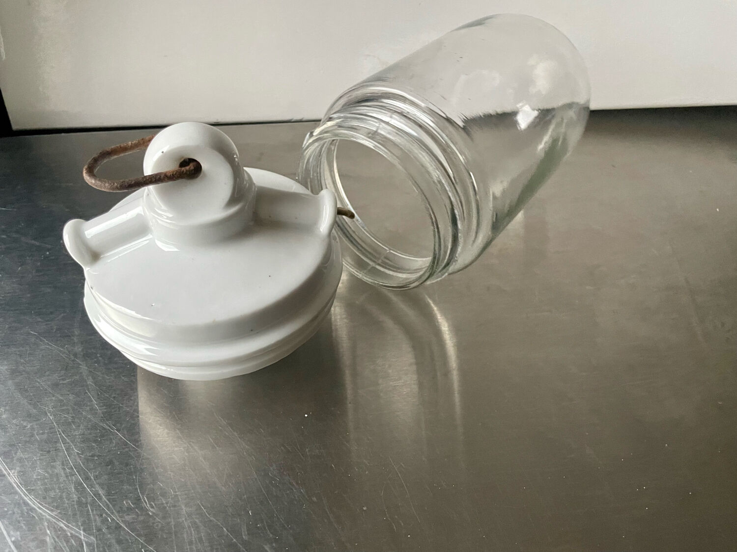 Art Deco ceiling pendant lamp in porcelain & glass