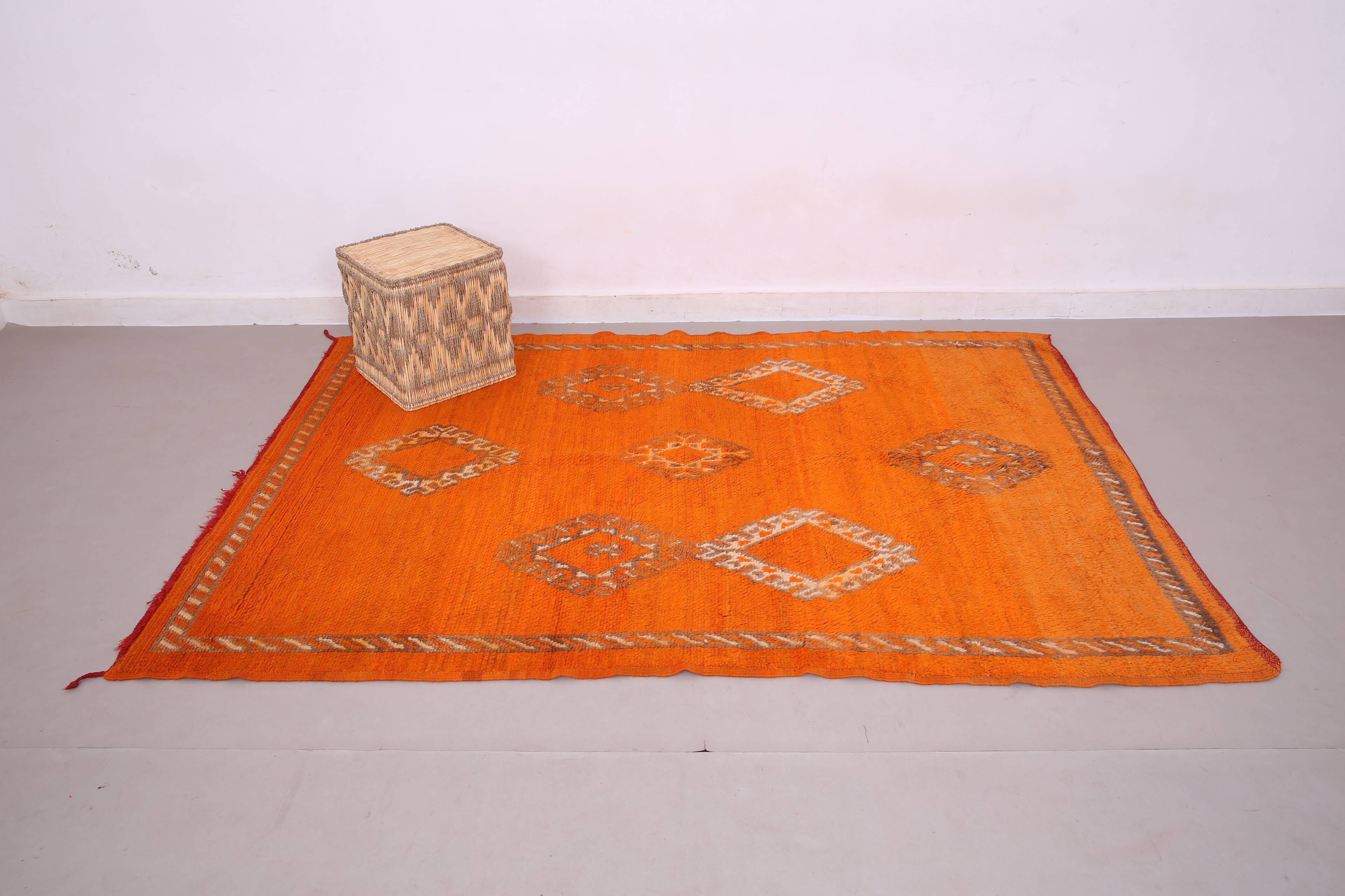 Orange Vintage Moroccan Rug 162 x 232 cm - Berber Wool Rug - Handmade Rug