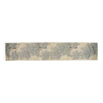 The Silver Alpine — Cream and Silver Matsu Pine Table Runner
