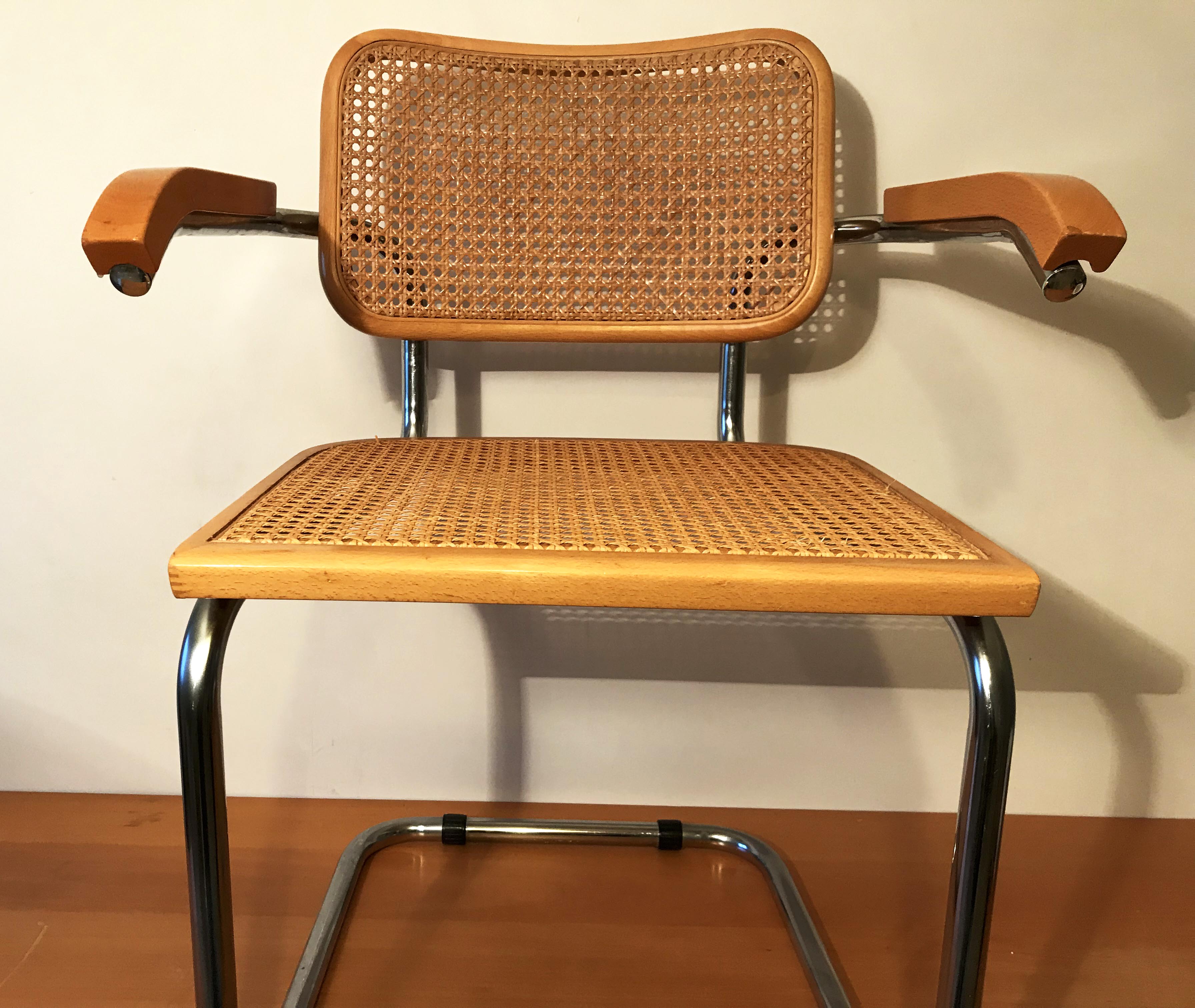 Chaise avec accoudoirs Cesca B64