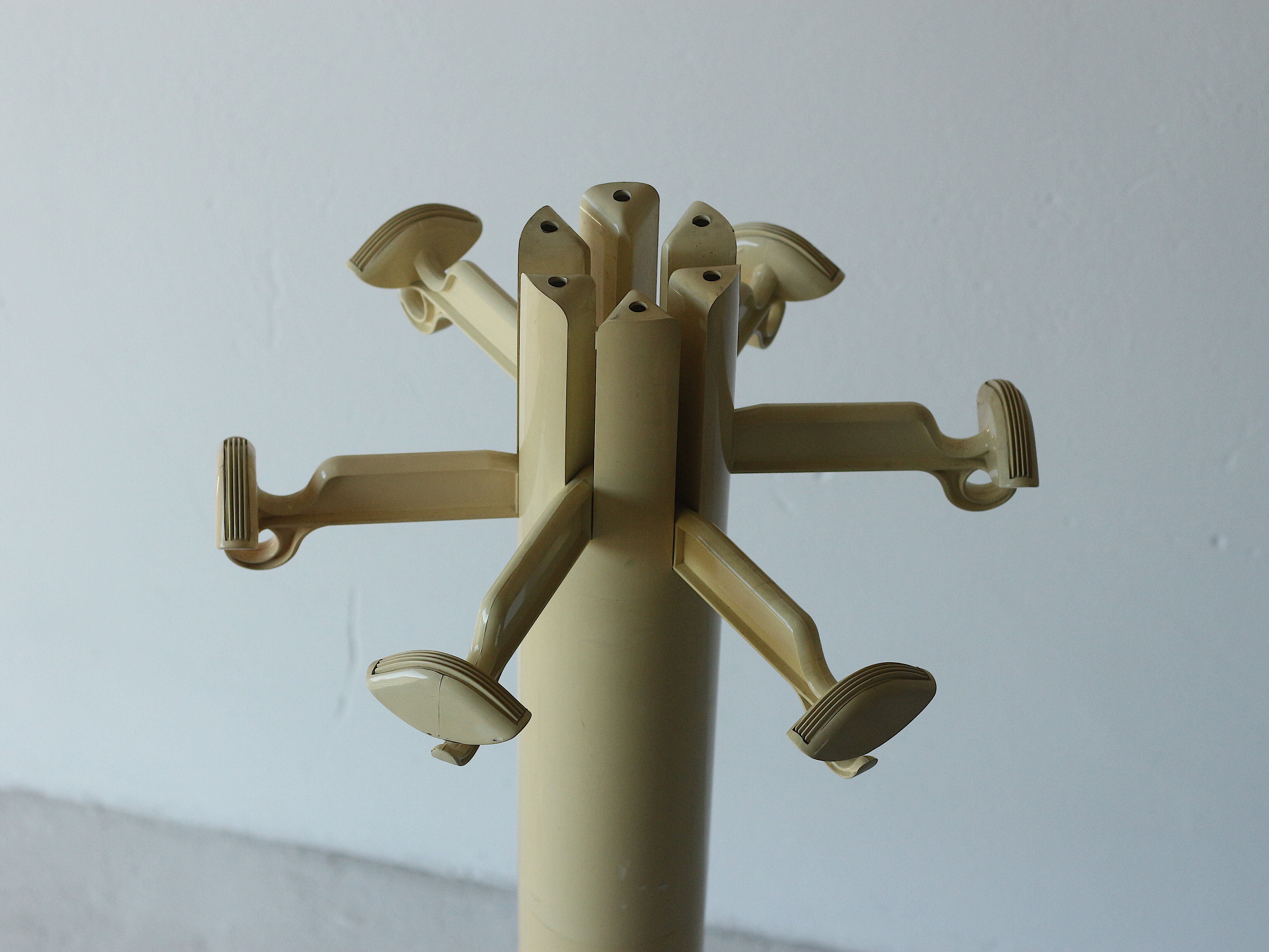 Space age coat hanger by Giancarlo Piretti for Castelli 1970