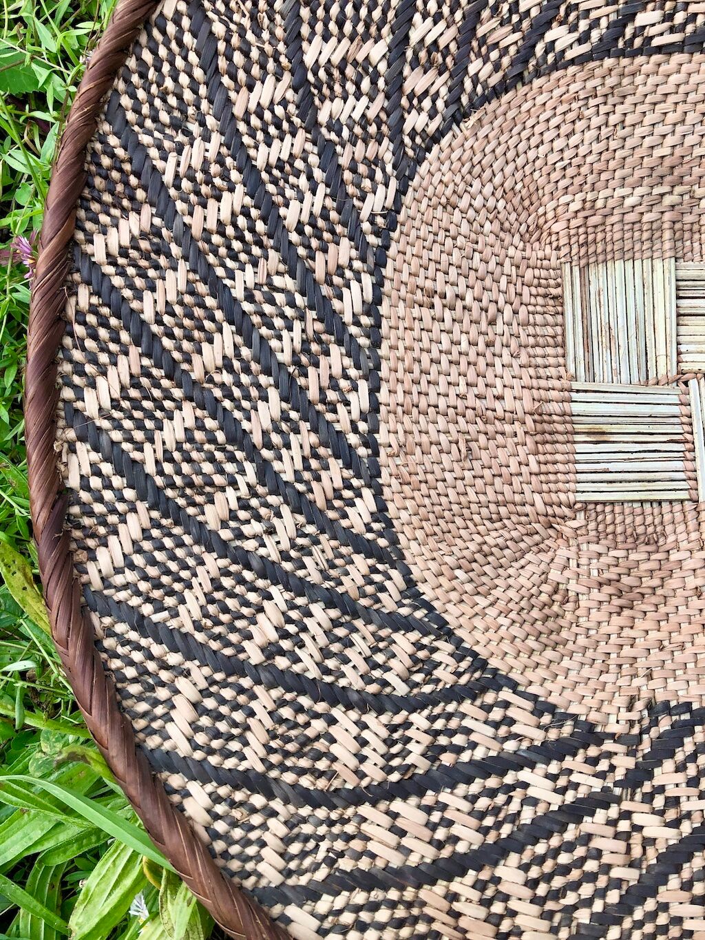 Flat Vannerie of Zimbabwe