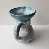 Pichet en céramique émaillée verte signé Accolay