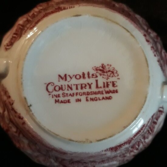 Duo de tasses dites " trembleuses " années 80, Angleterre