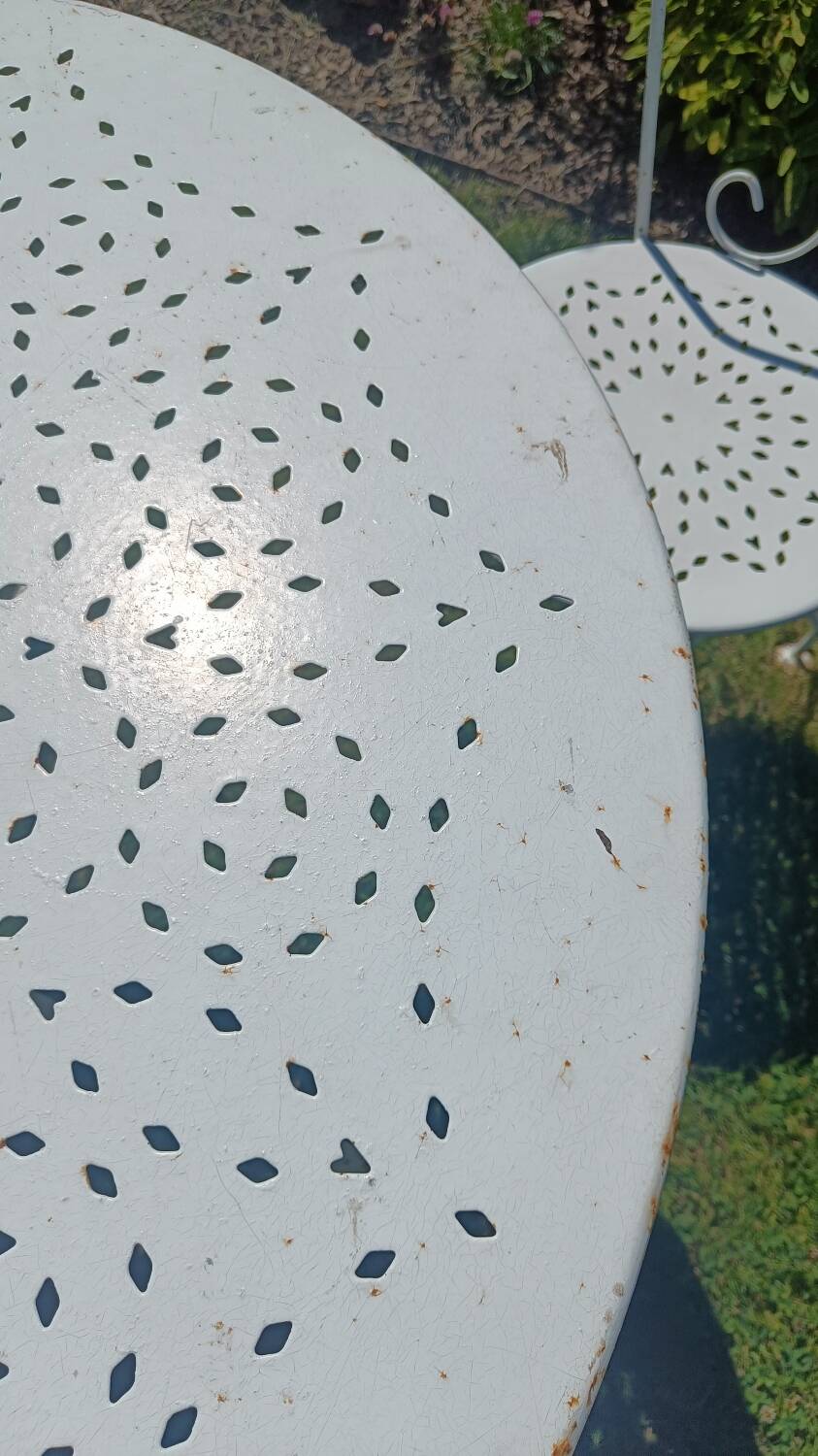 White wrought iron garden furniture