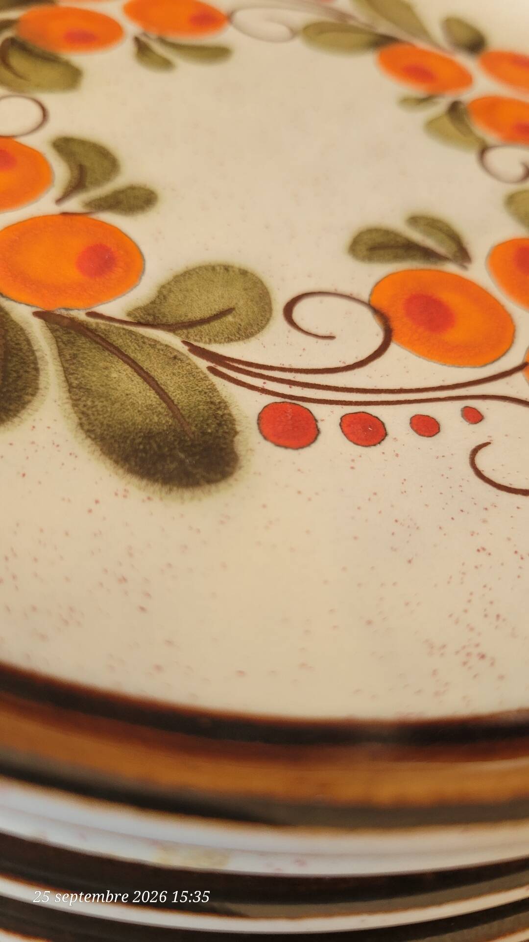 6 vintage dessert plates
