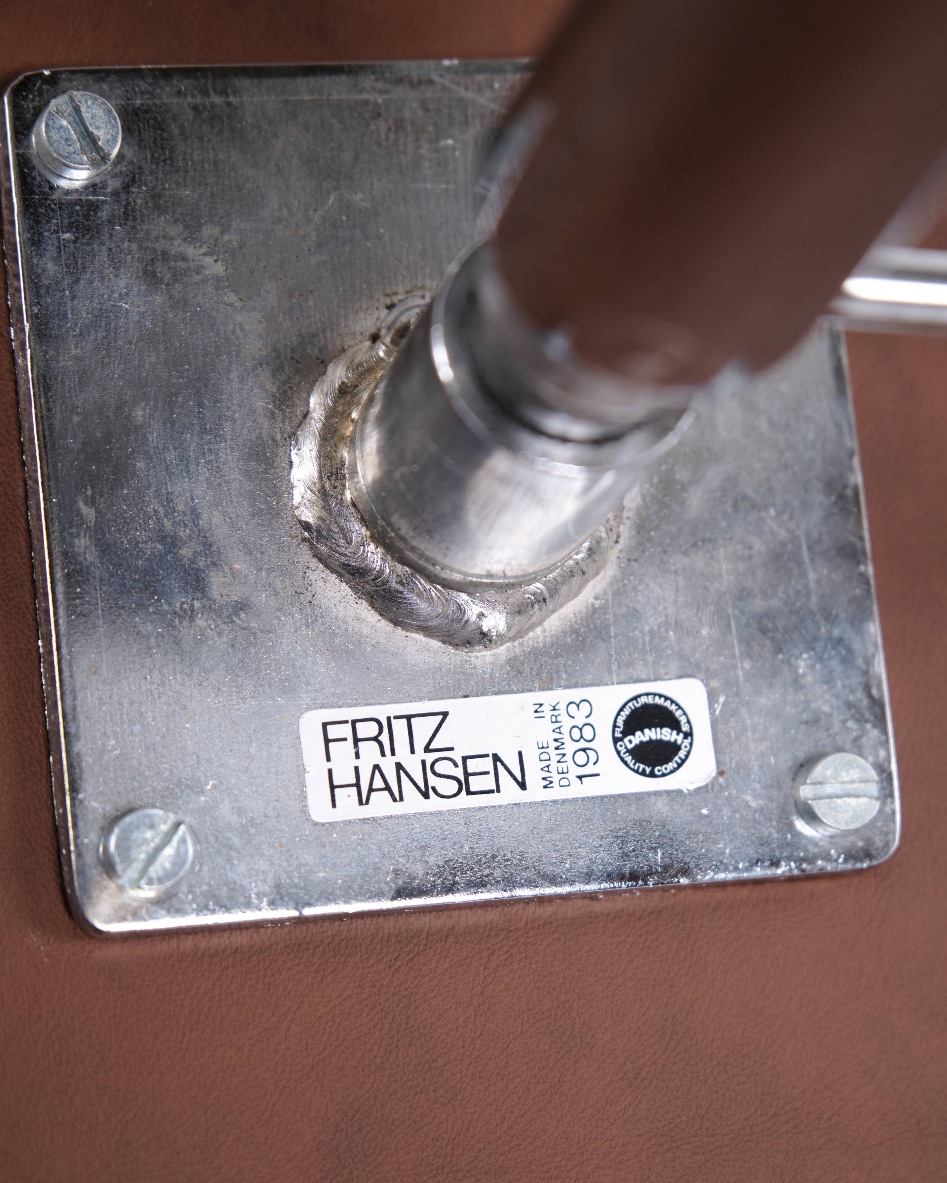 Oxford classic office chair - model 3291 - brown leather - Arne Jacobsen - Fritz Hansen