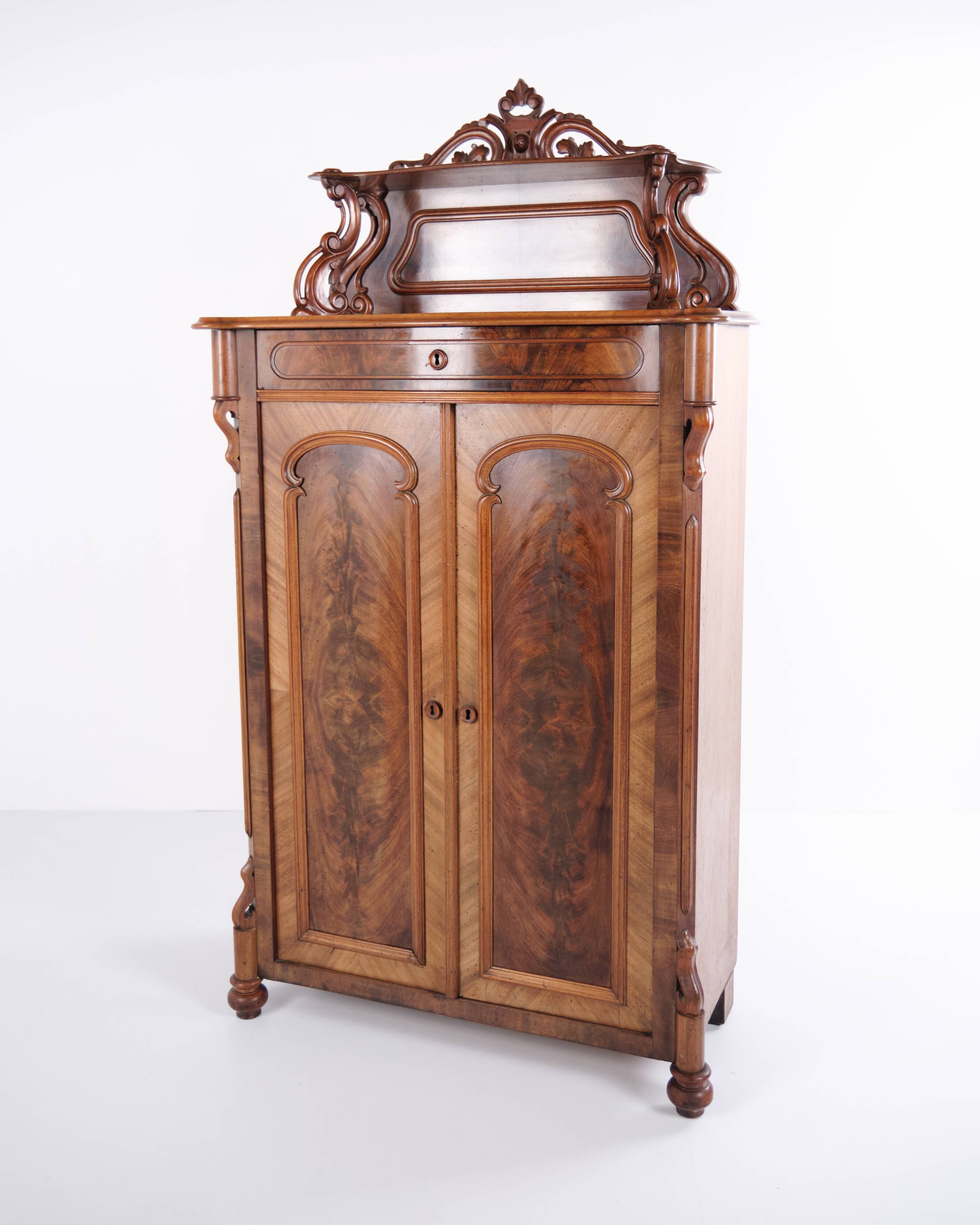 Cabinet – Mahogany – Antique – Carvings – Doors & Shelves – 1880s